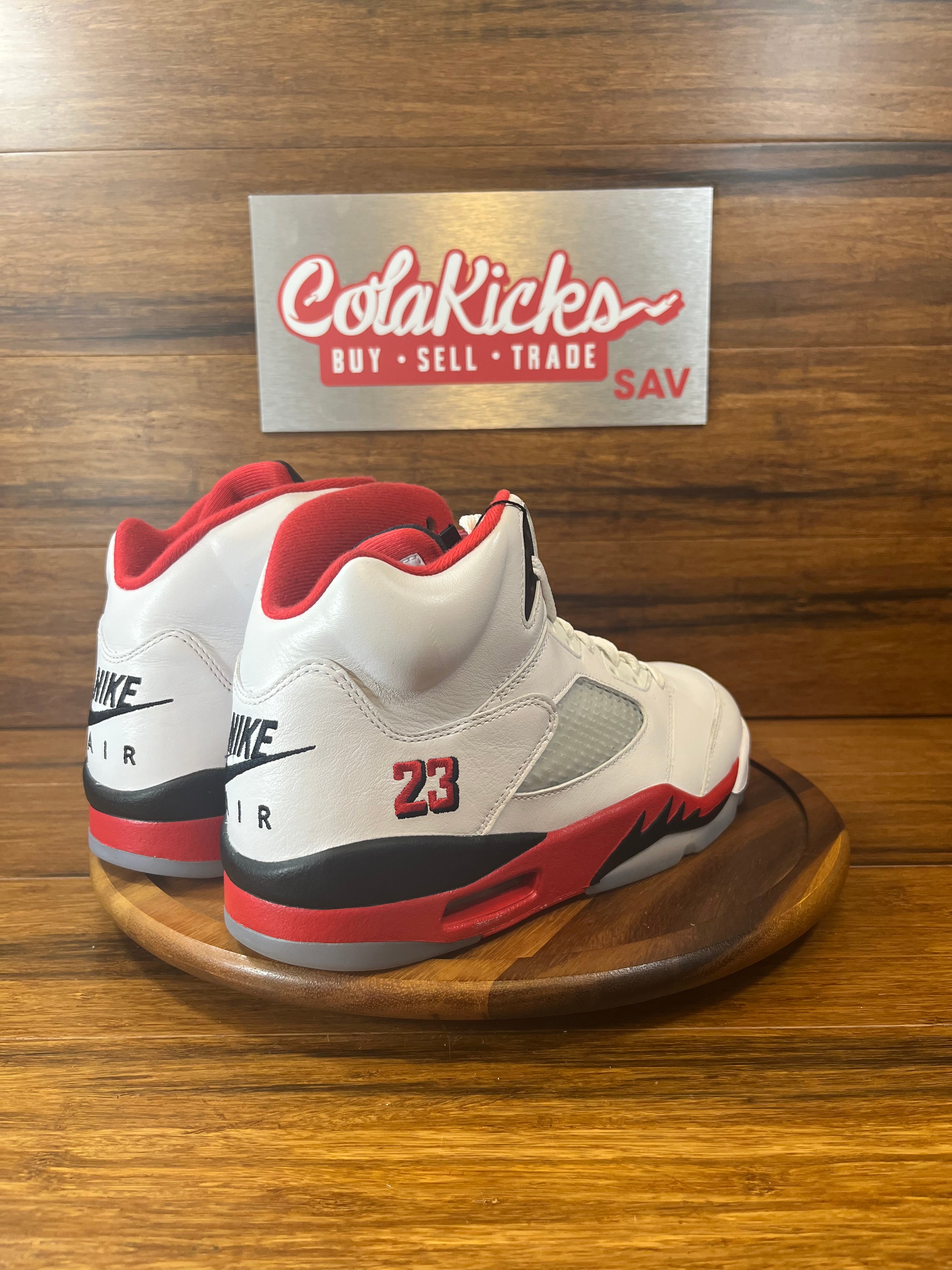 Jordan 5 Retro Fire Red Black Tongue (2025)