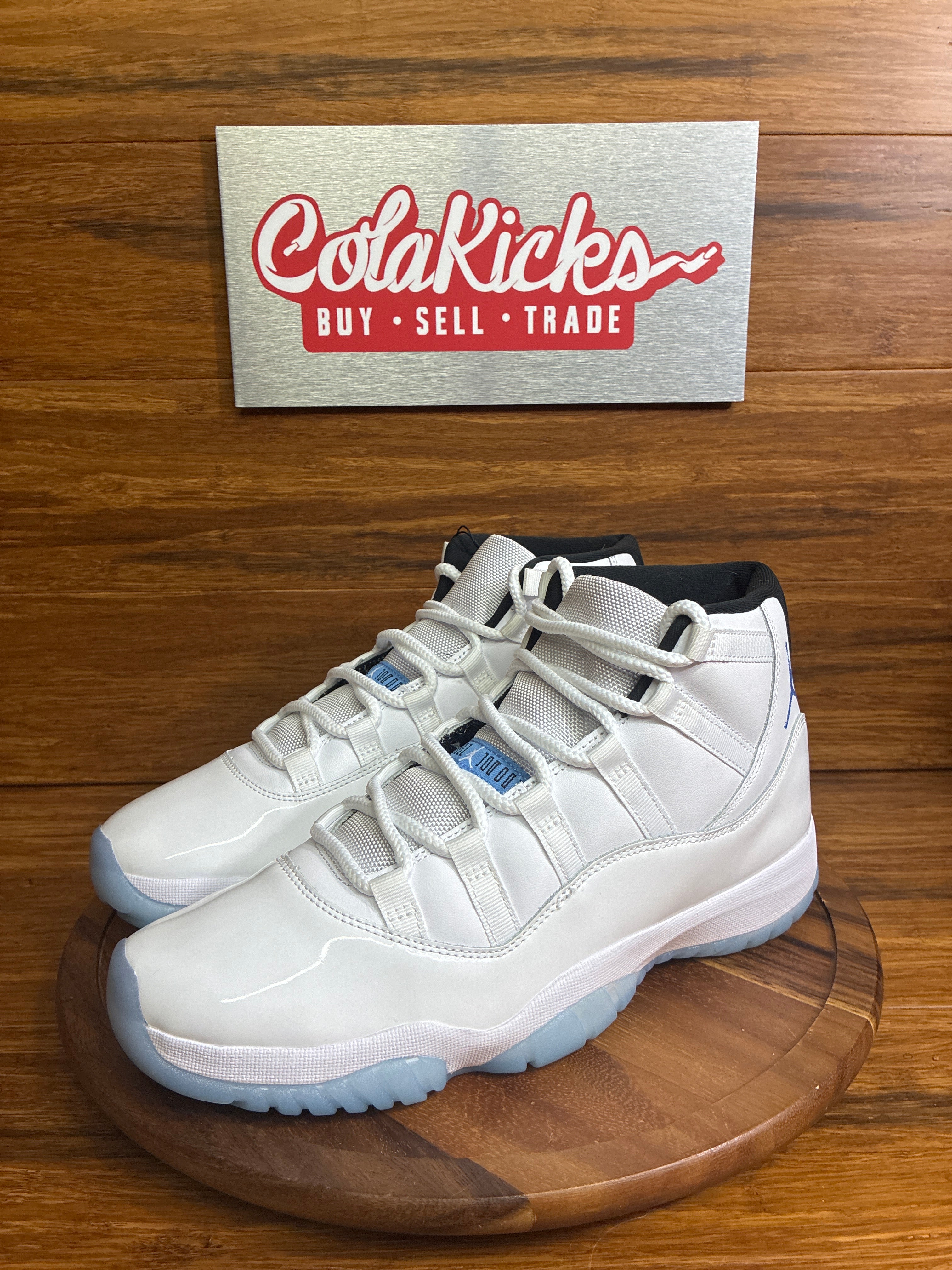 Jordan 11 Retro Legend Blue (2024)