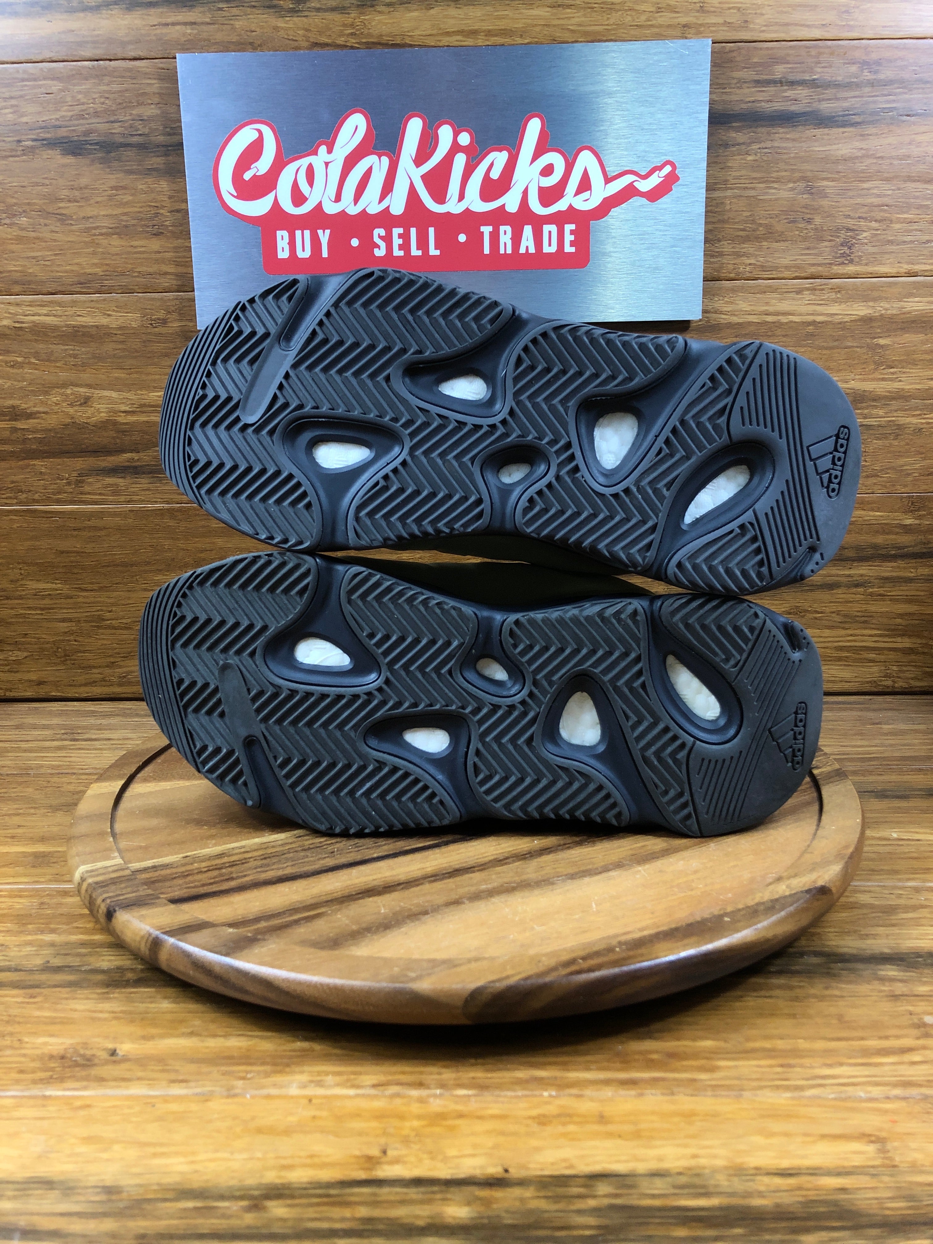 adidas Yeezy Boost 700 MNVN Resin