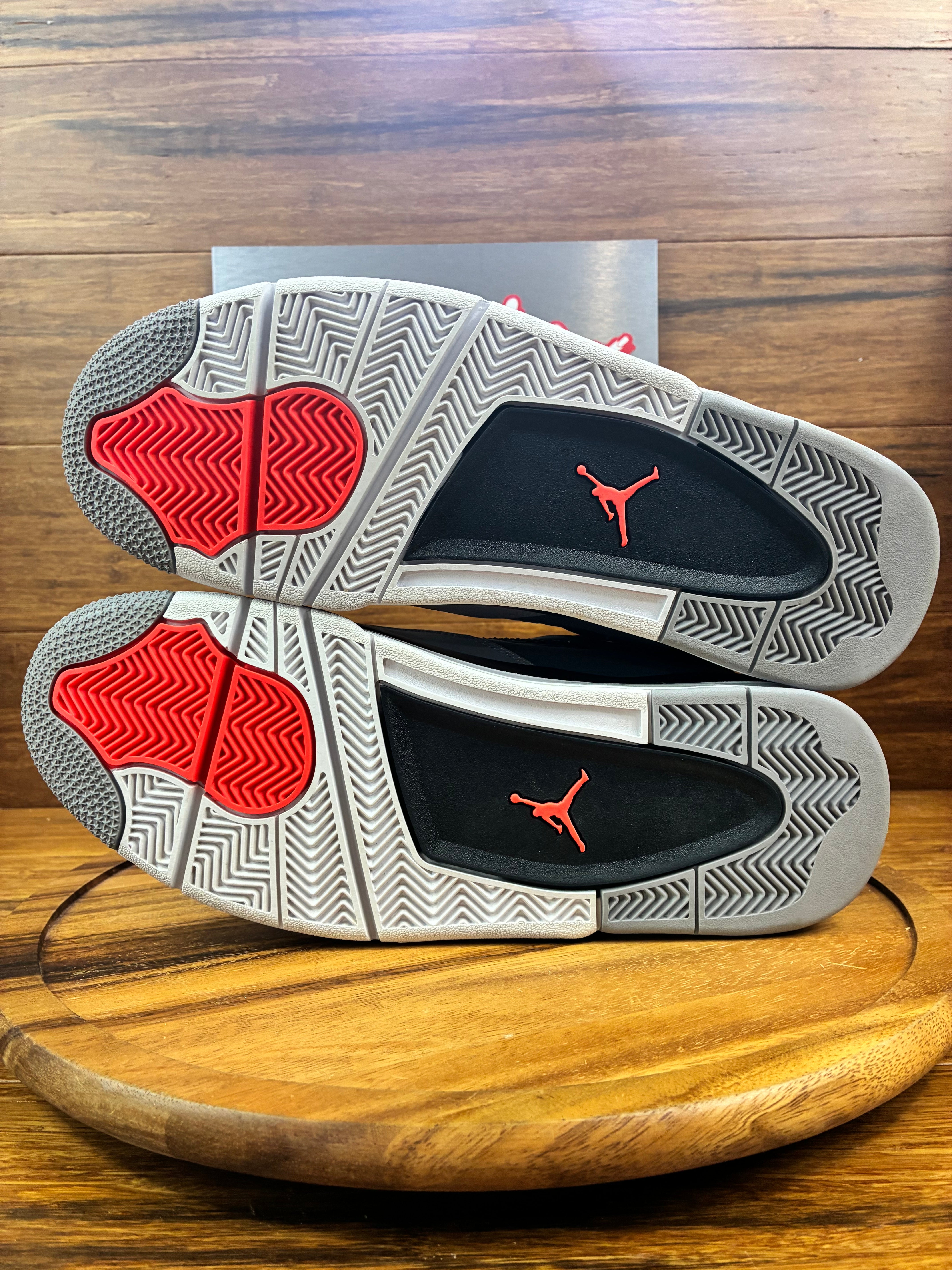 Jordan 4 Retro Infrared