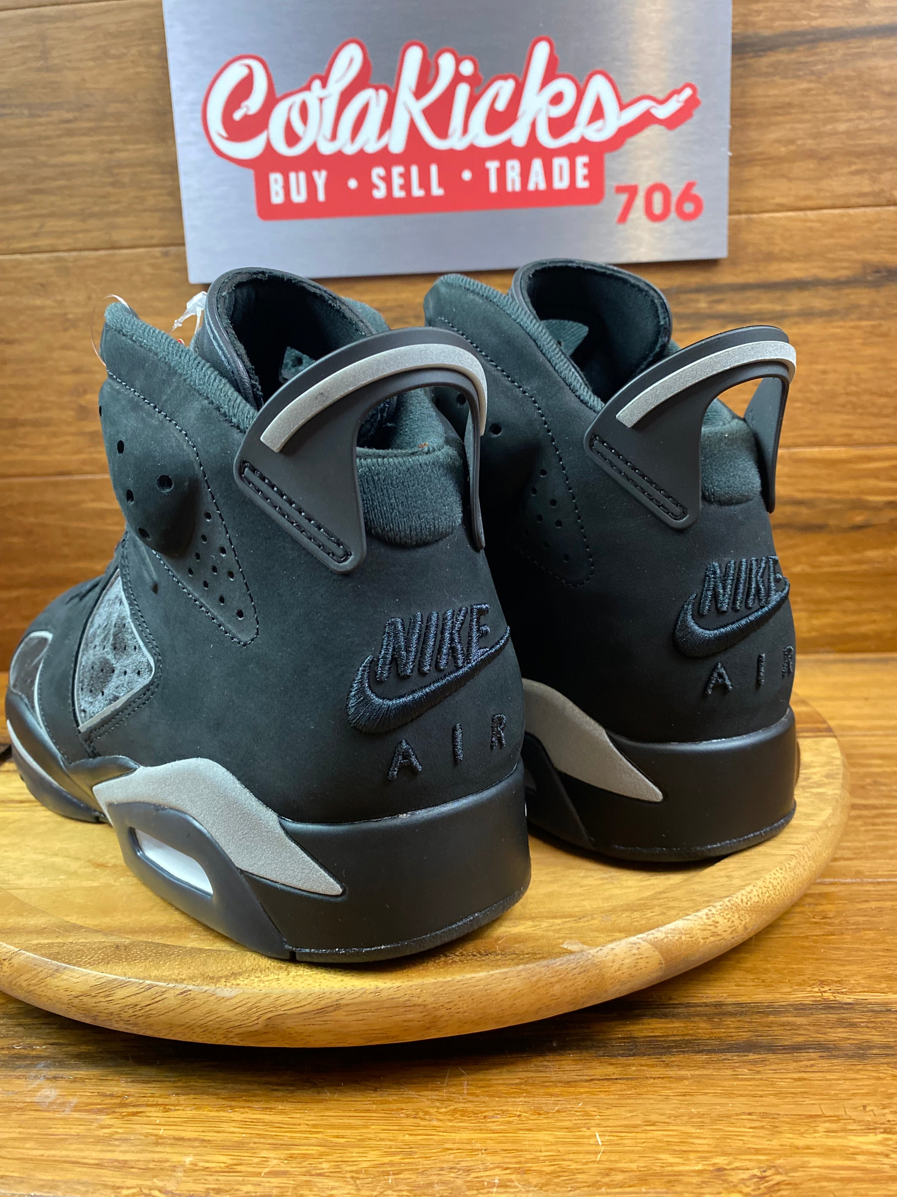 Jordan 6 Retro Cap and Gown
