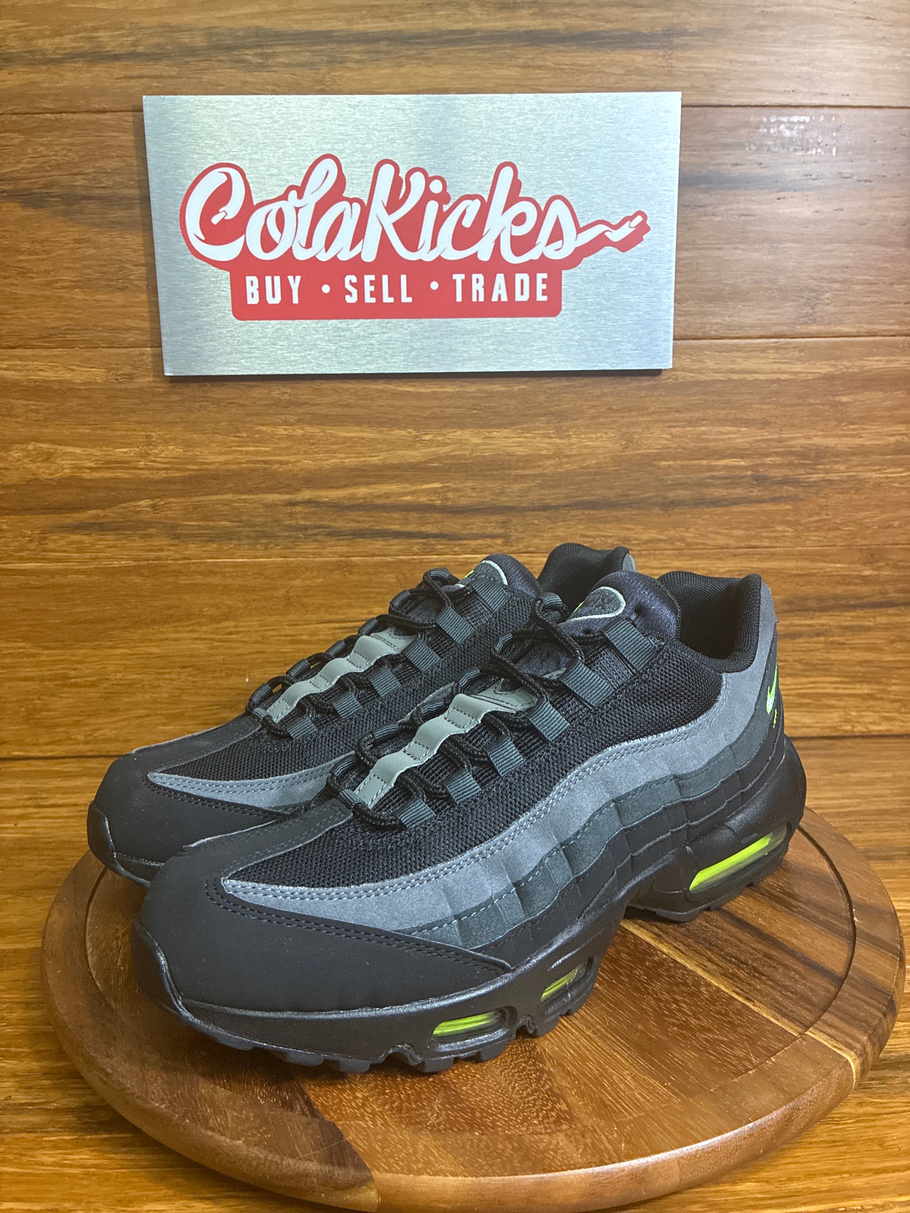 Nike Air Max 95 Black Neon