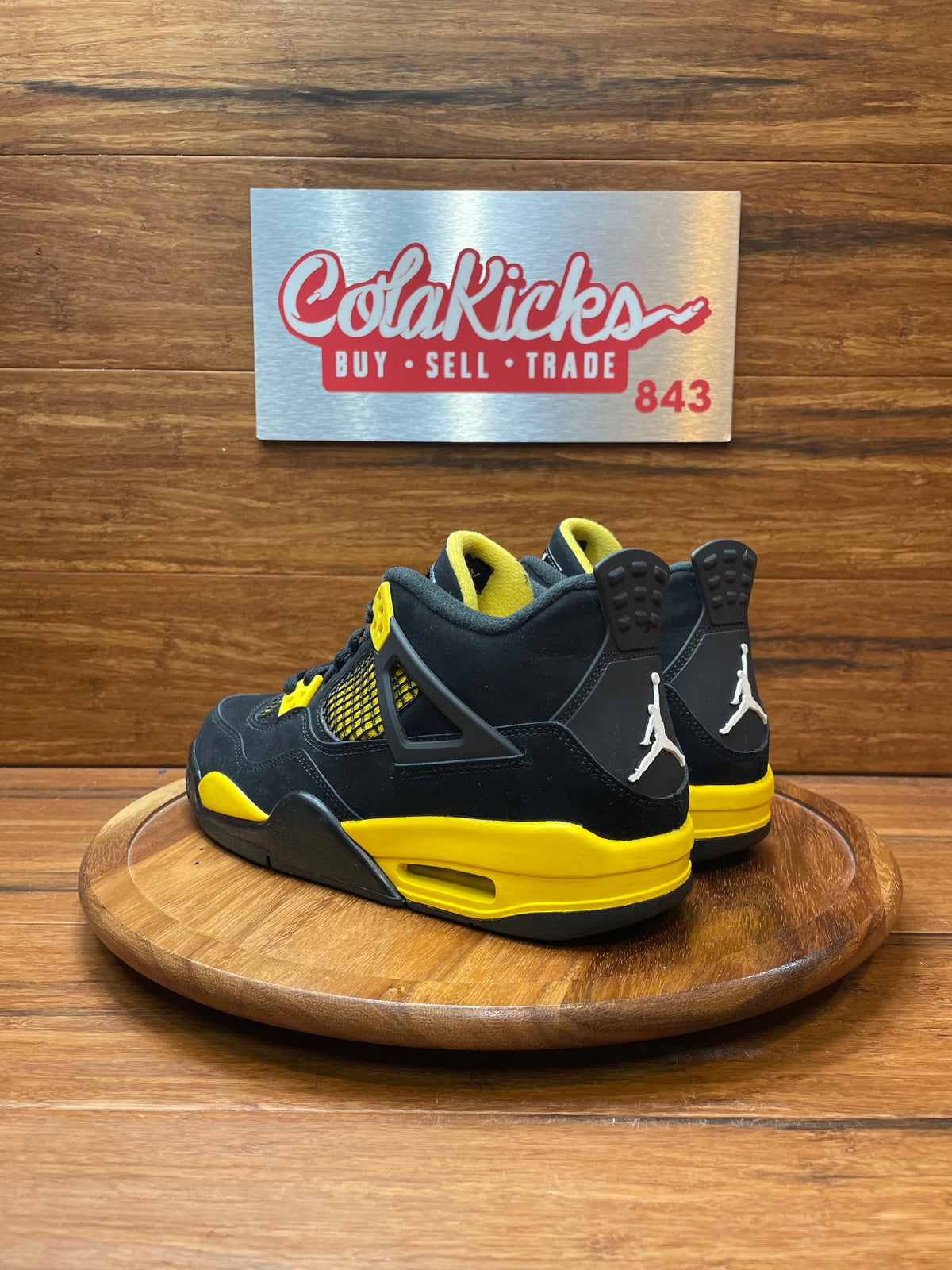 Jordan 4 Retro Thunder (2023) (GS)