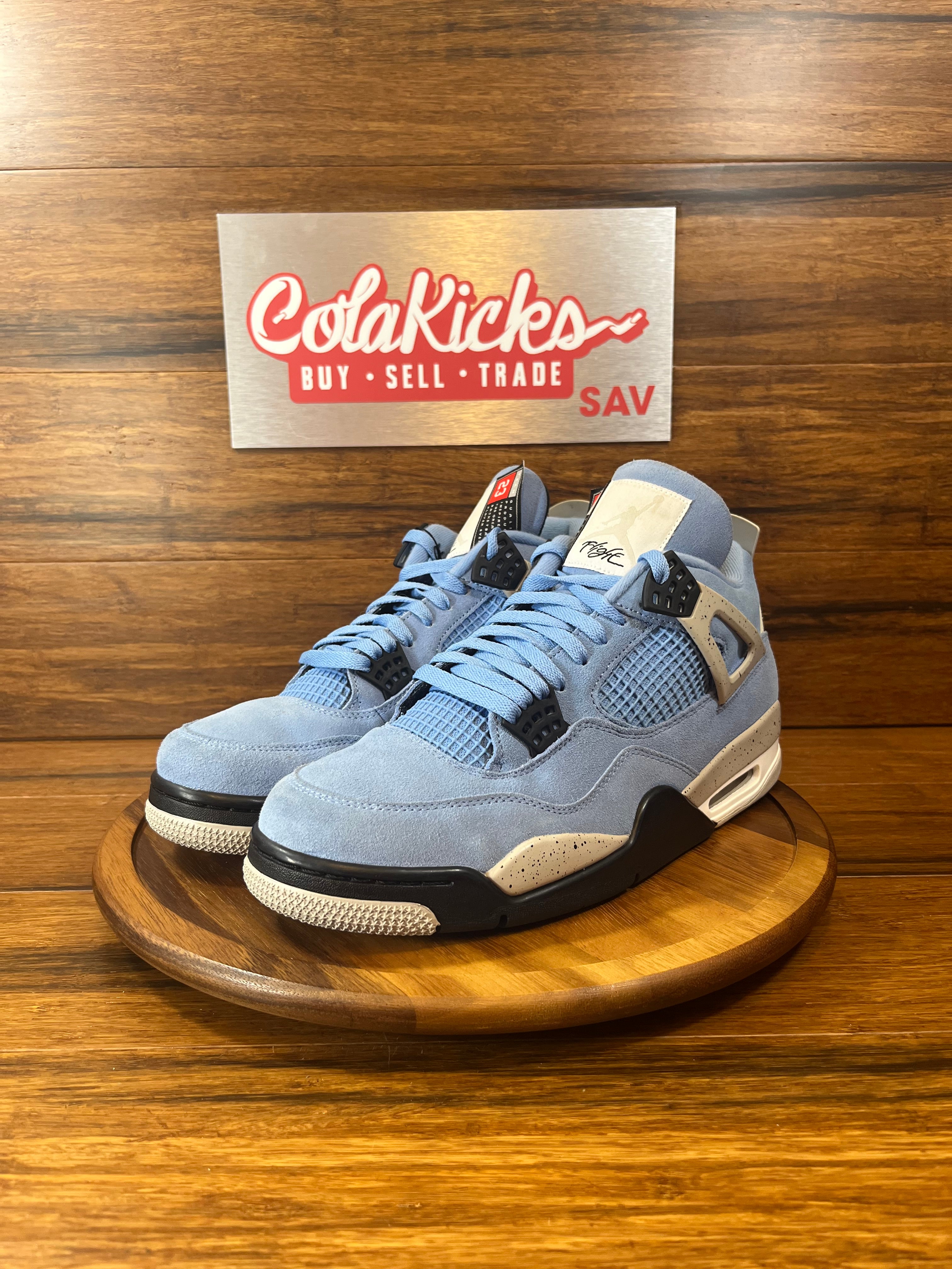 Jordan 4 Retro University Blue
