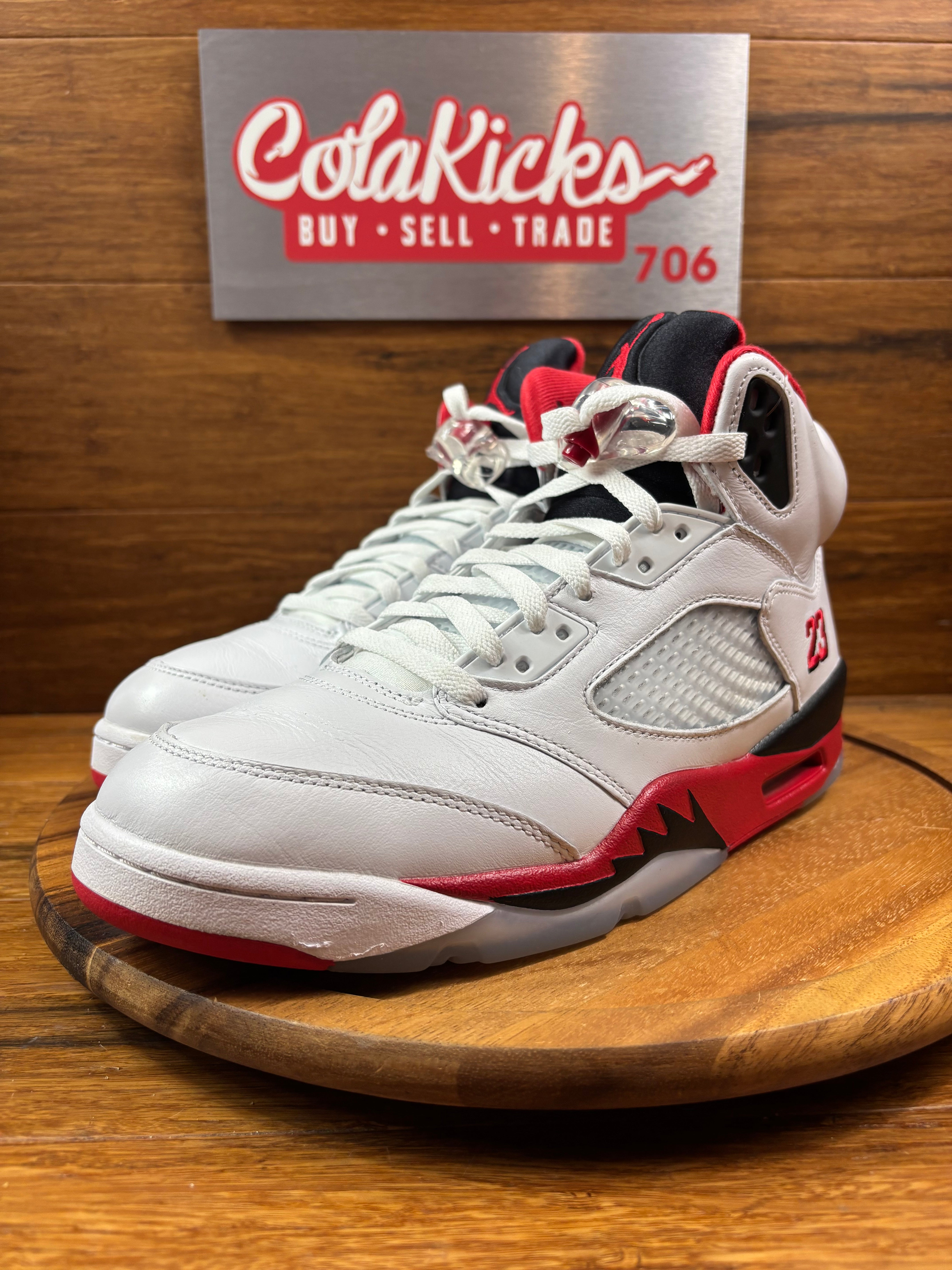 Jordan 5 Retro Fire Red Black Tongue (2025)