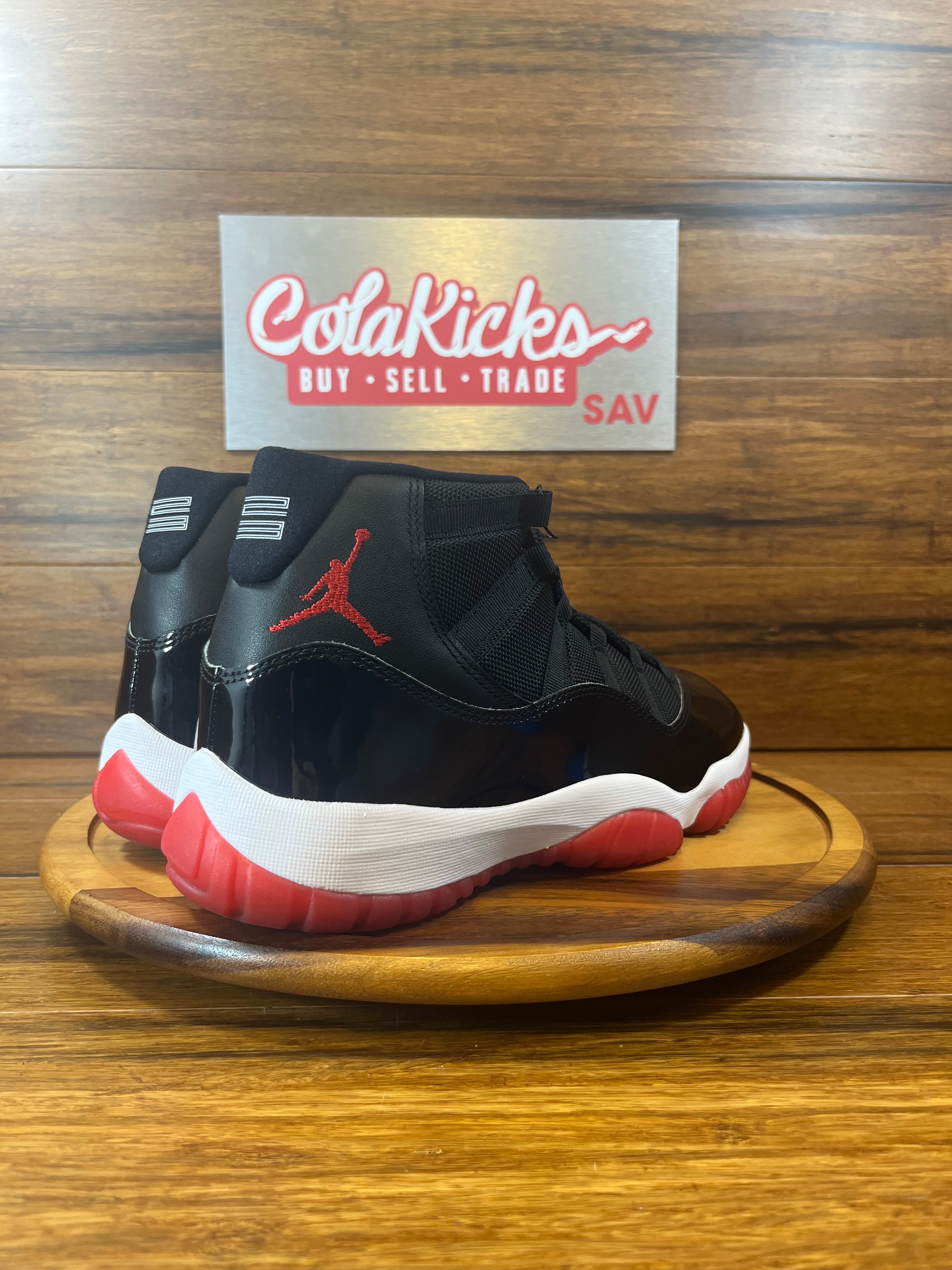 Jordan 11 Retro Playoffs Bred (2019)
