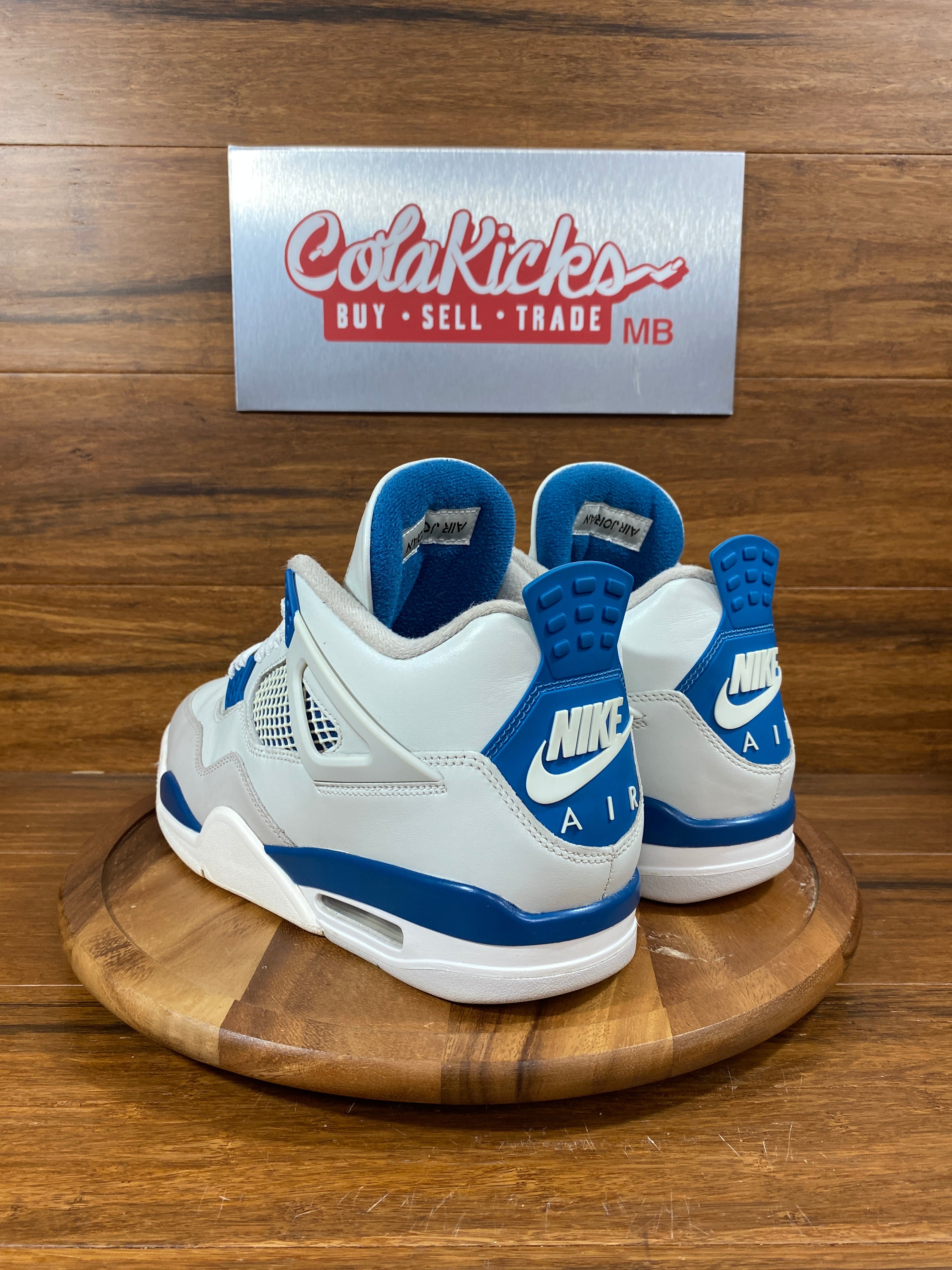 Jordan 4 Retro Military Blue (2024)