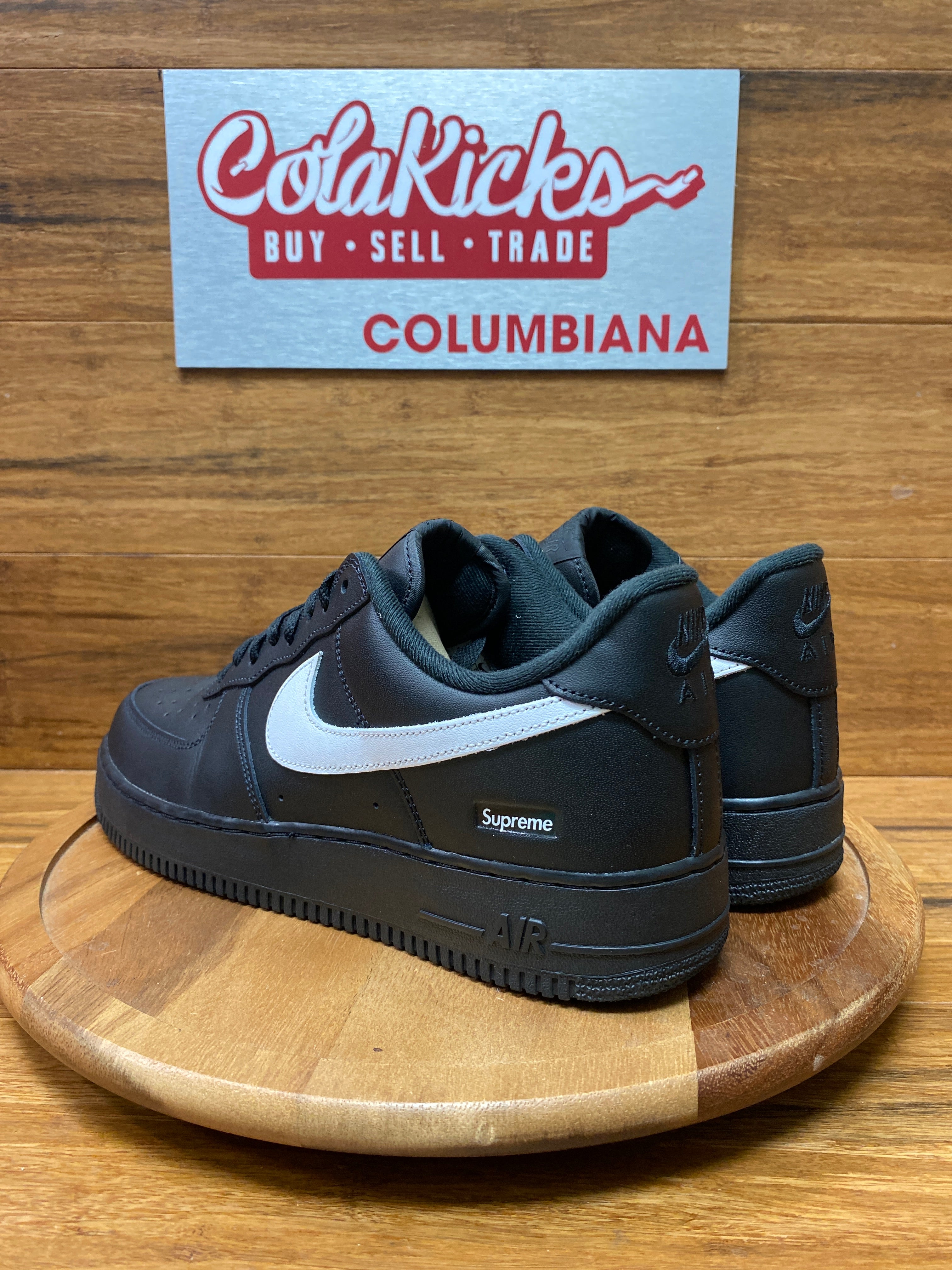 Nike Air Force 1 Low Supreme Black White