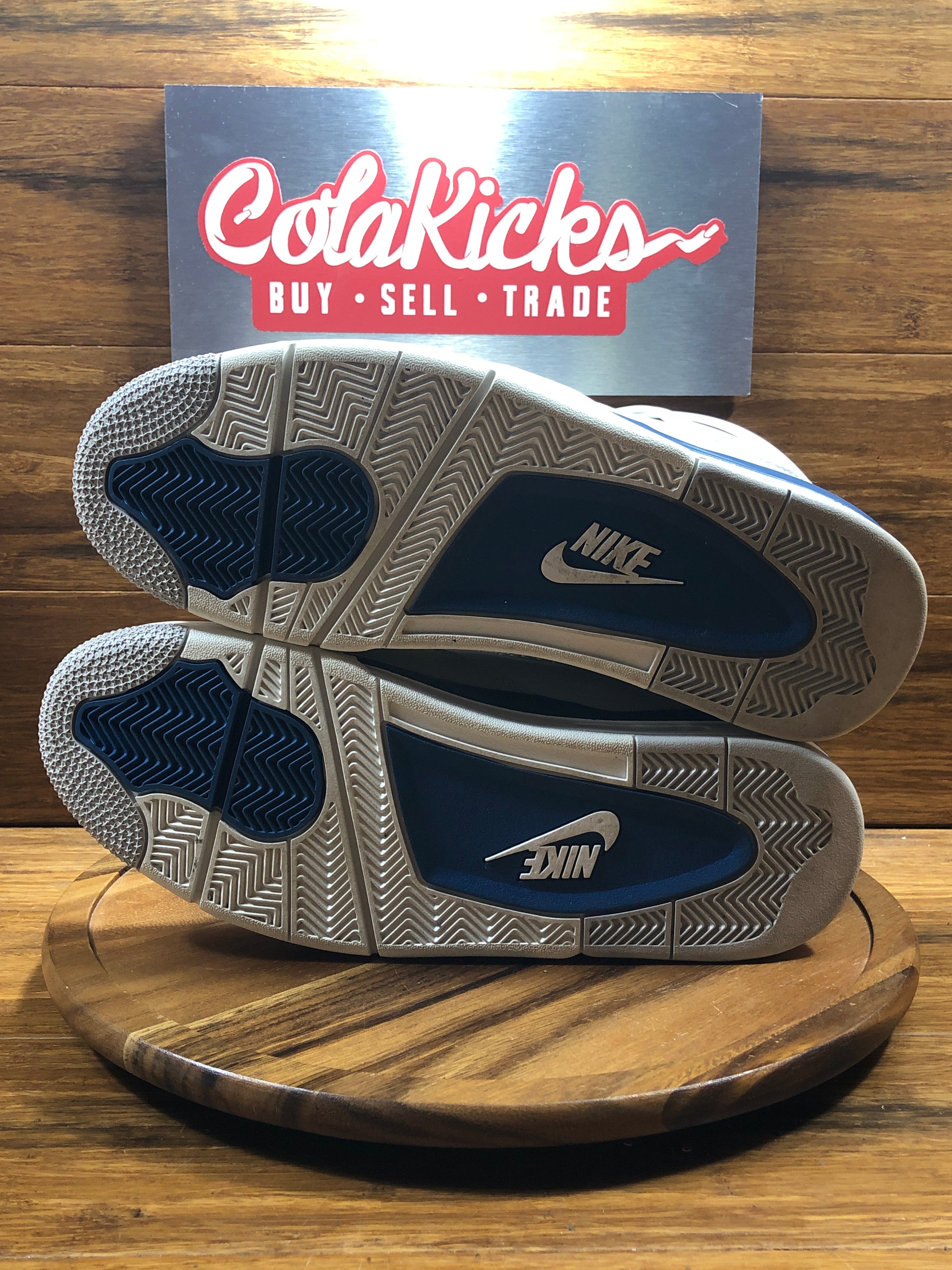 Jordan 4 Retro Military Blue (2024)