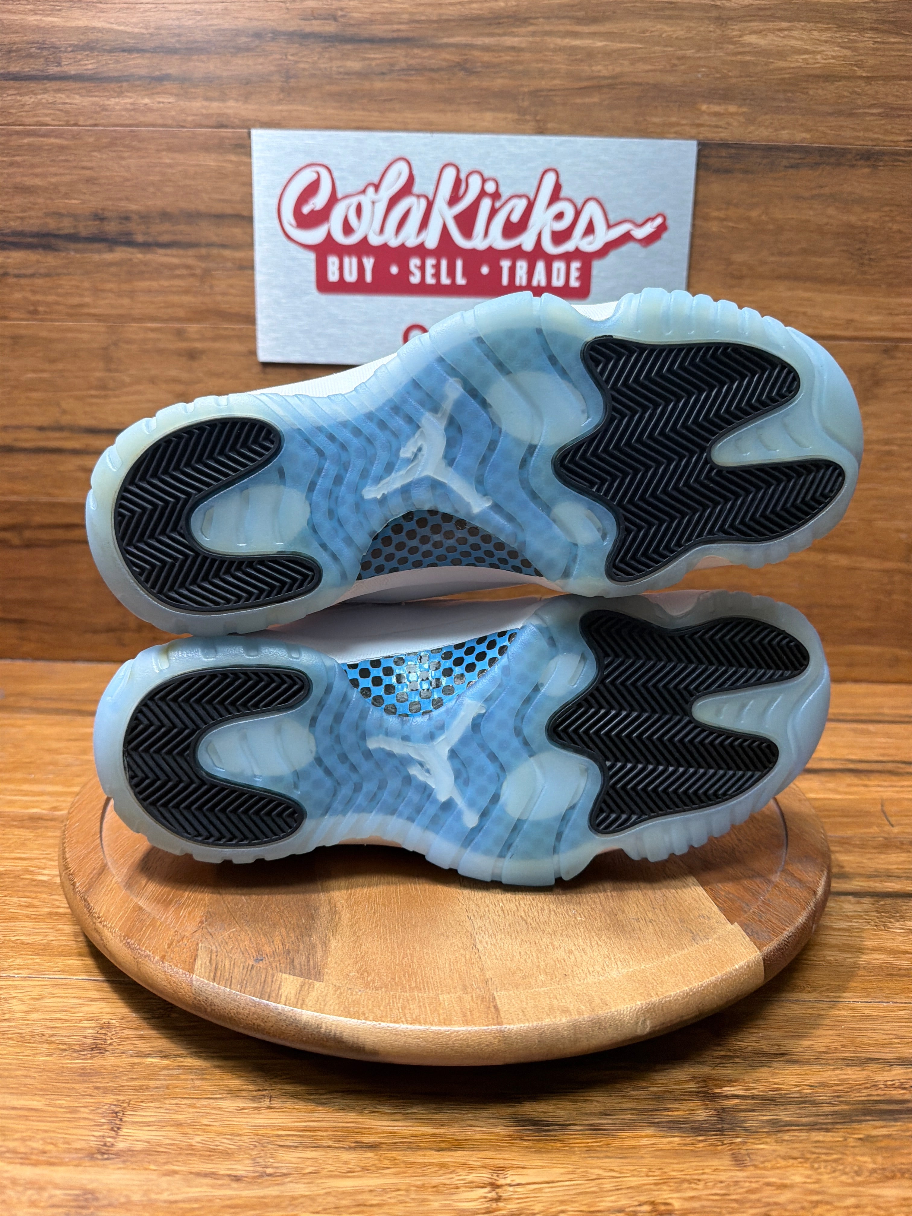 Jordan 11 Retro Legend Blue (2024)