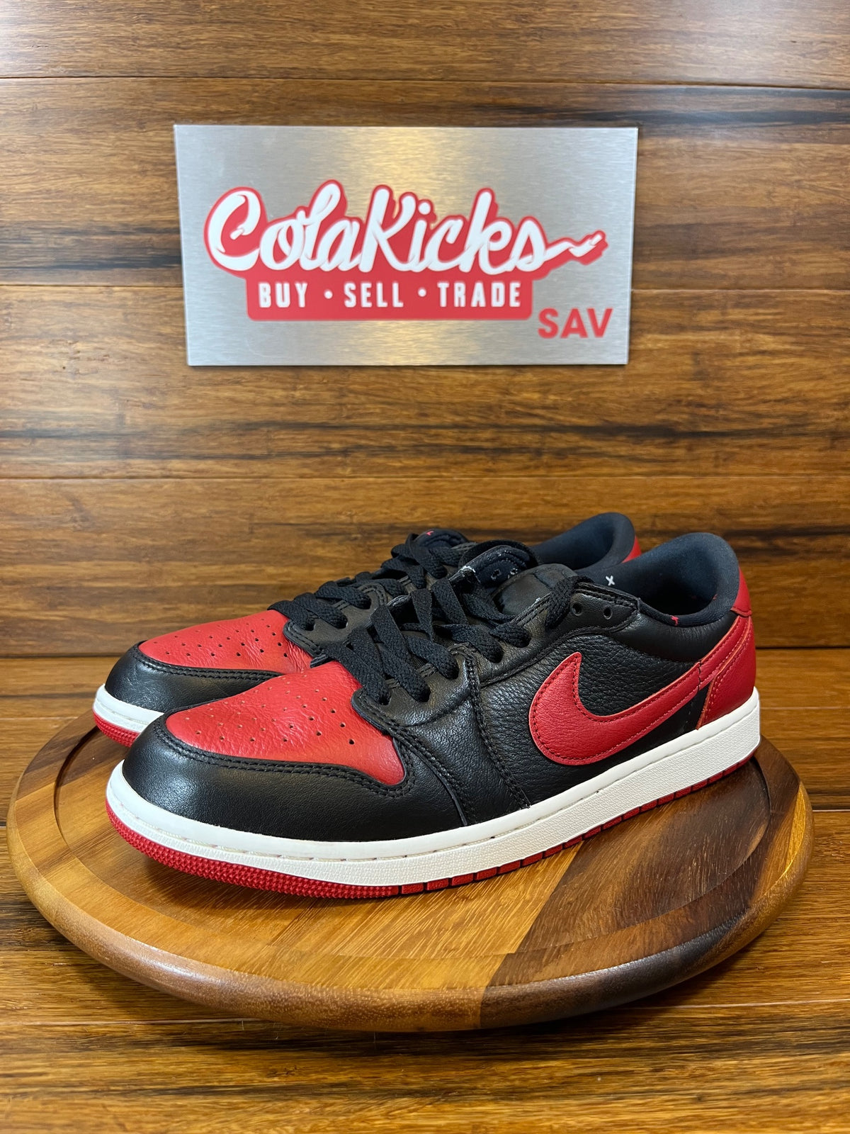 Jordan 1 Retro Low OG Banned