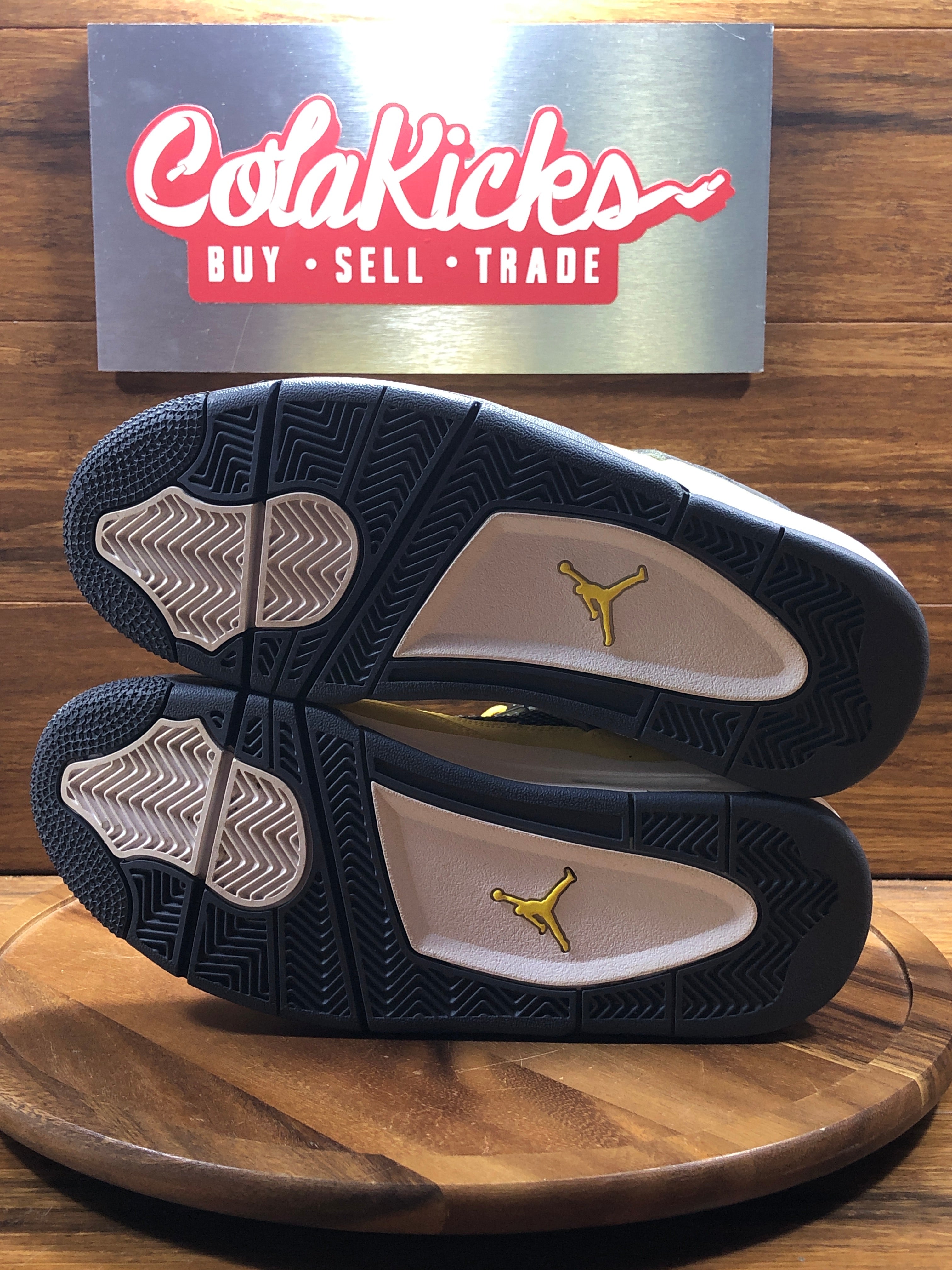 Jordan 4 Retro Lightning (2021) (GS)