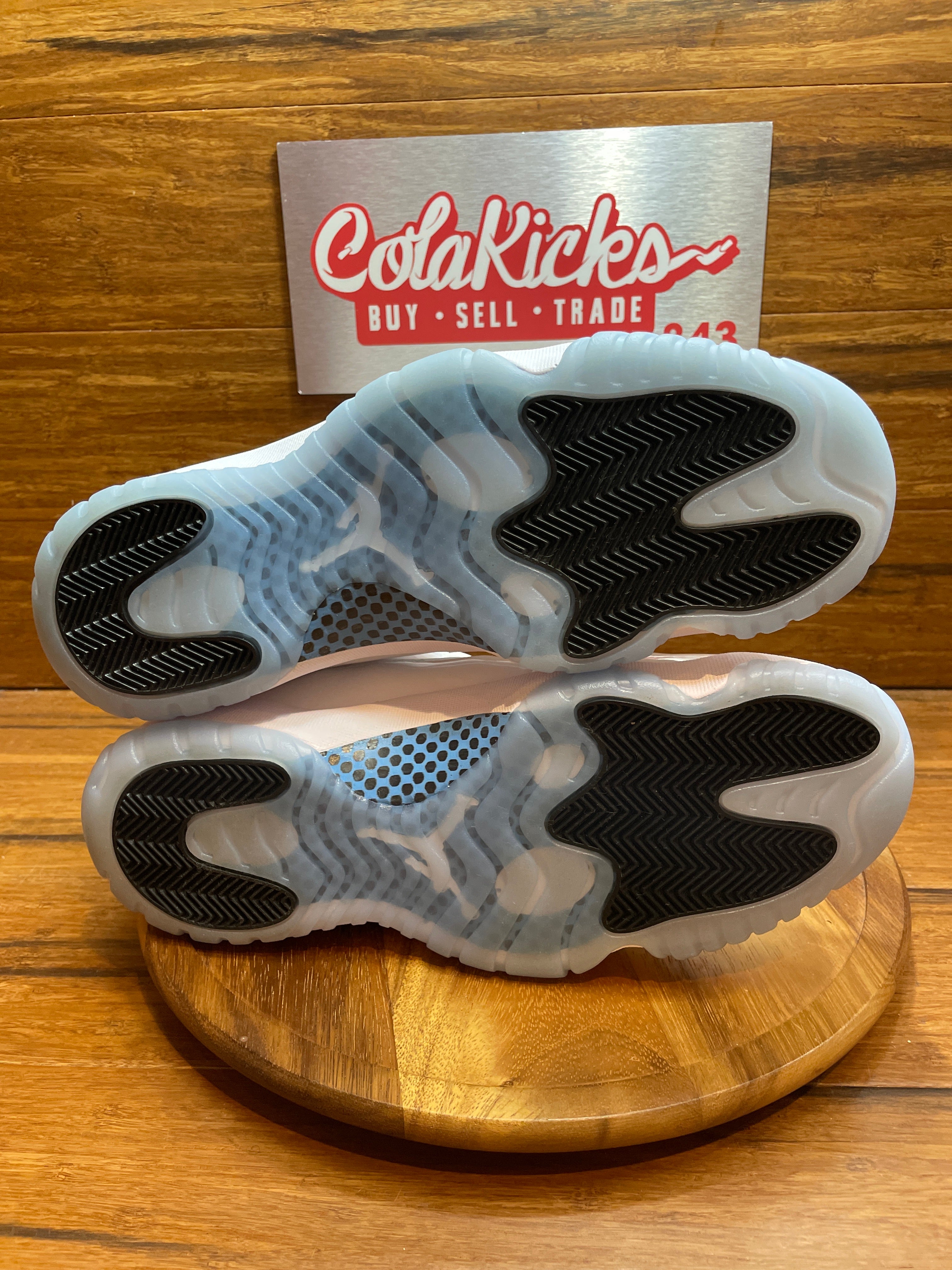 Jordan 11 Retro Legend Blue (2024)