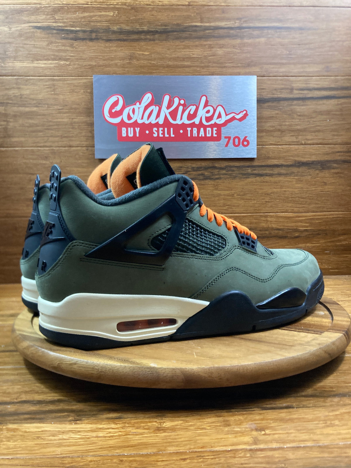 Jordan 4 Retro OG SP Undefeated (2025)