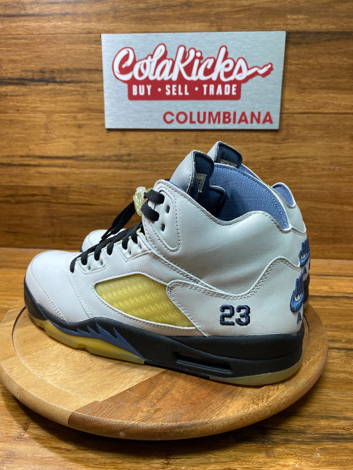 Jordan 5 Retro A Ma Maniére Dawn (Women's)