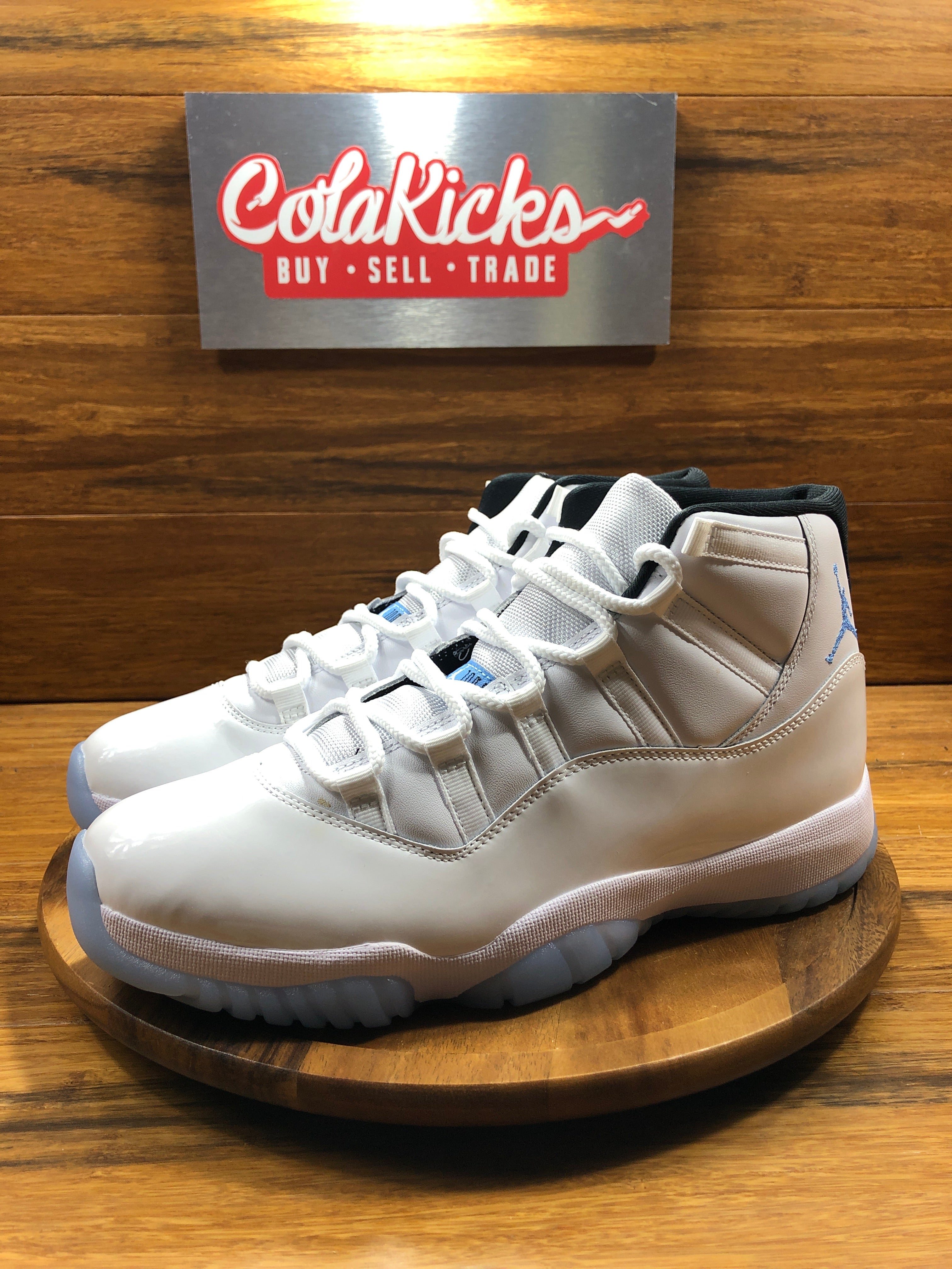 Jordan 11 Retro Legend Blue (2024)