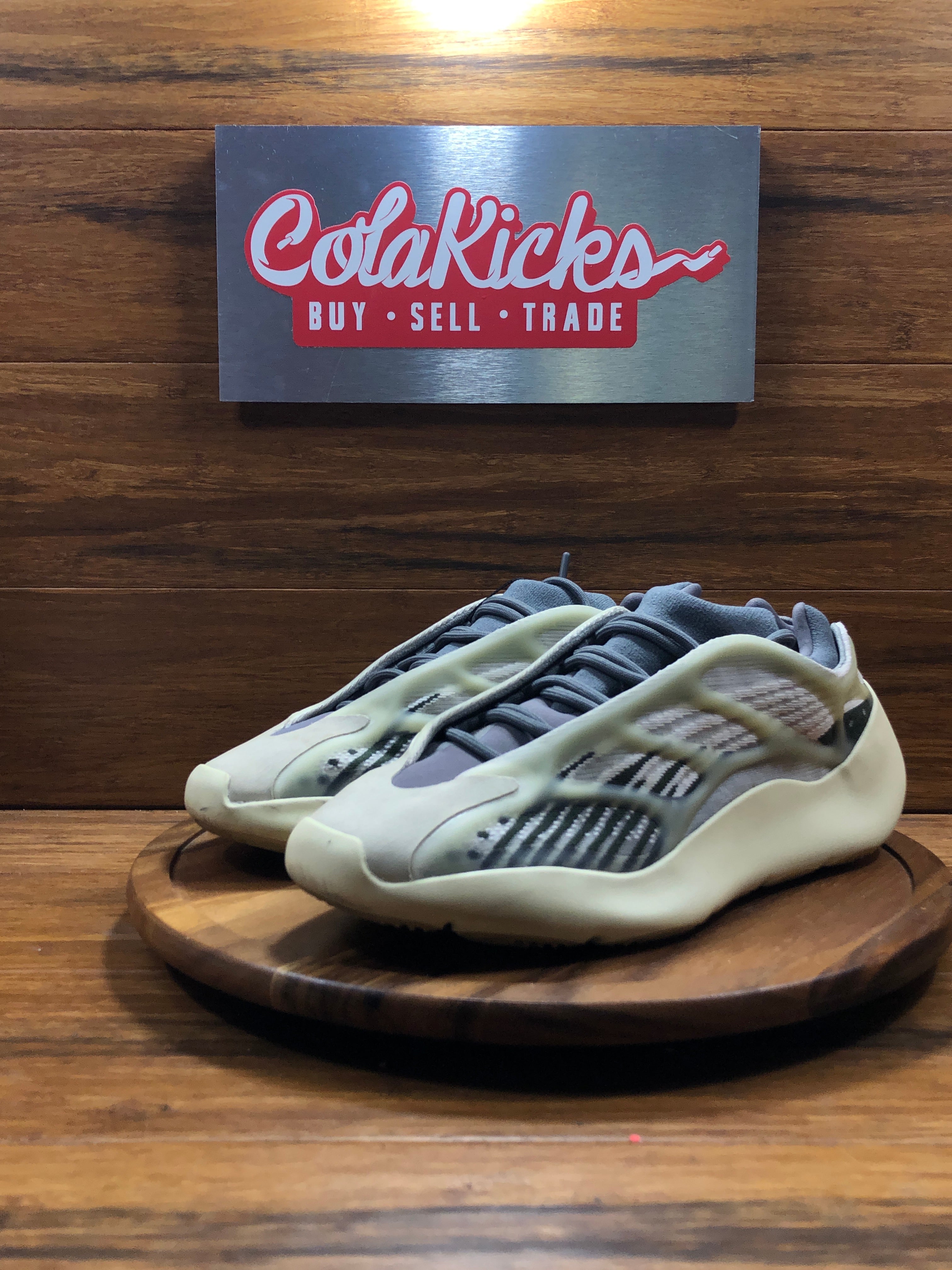 adidas Yeezy 700 V3 Fade Salt