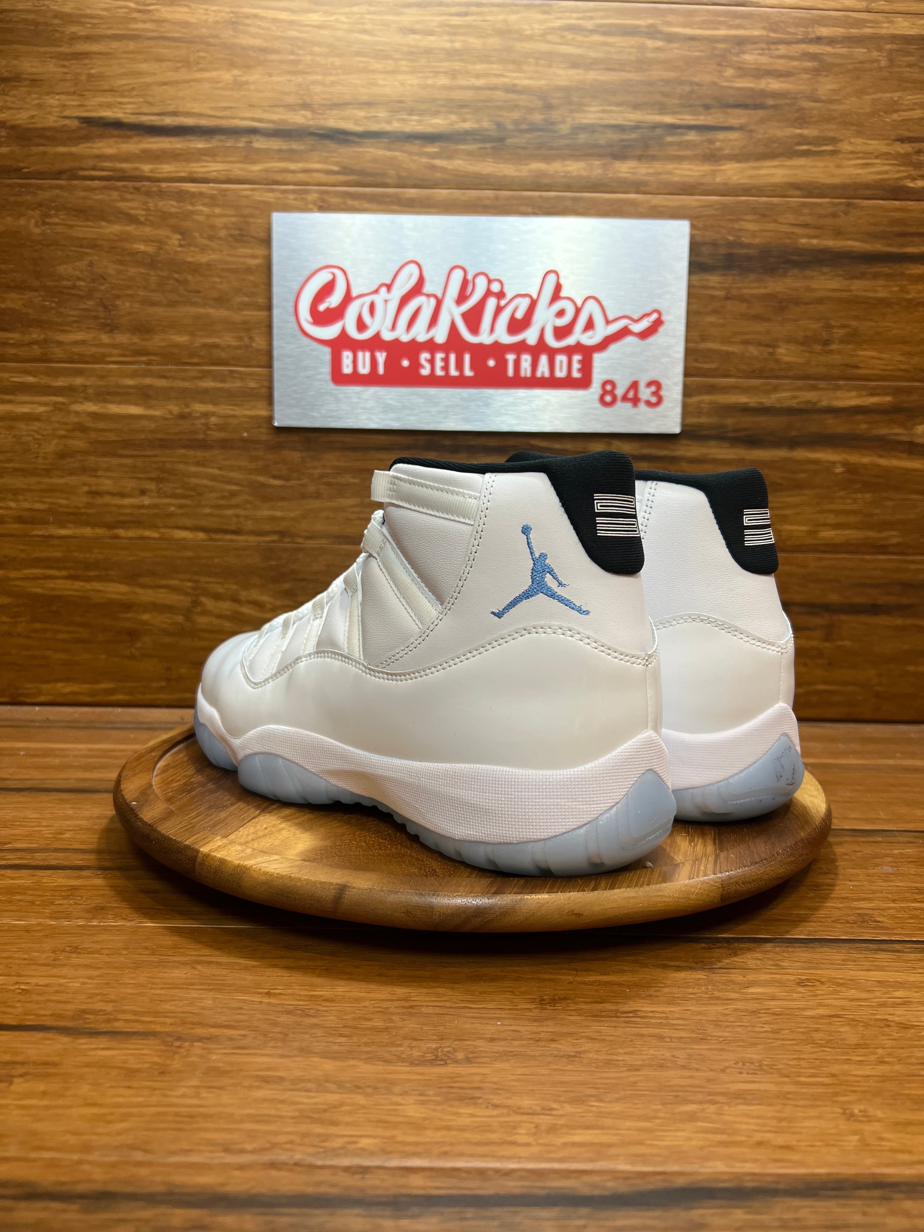 Jordan 11 Retro Legend Blue (2024)