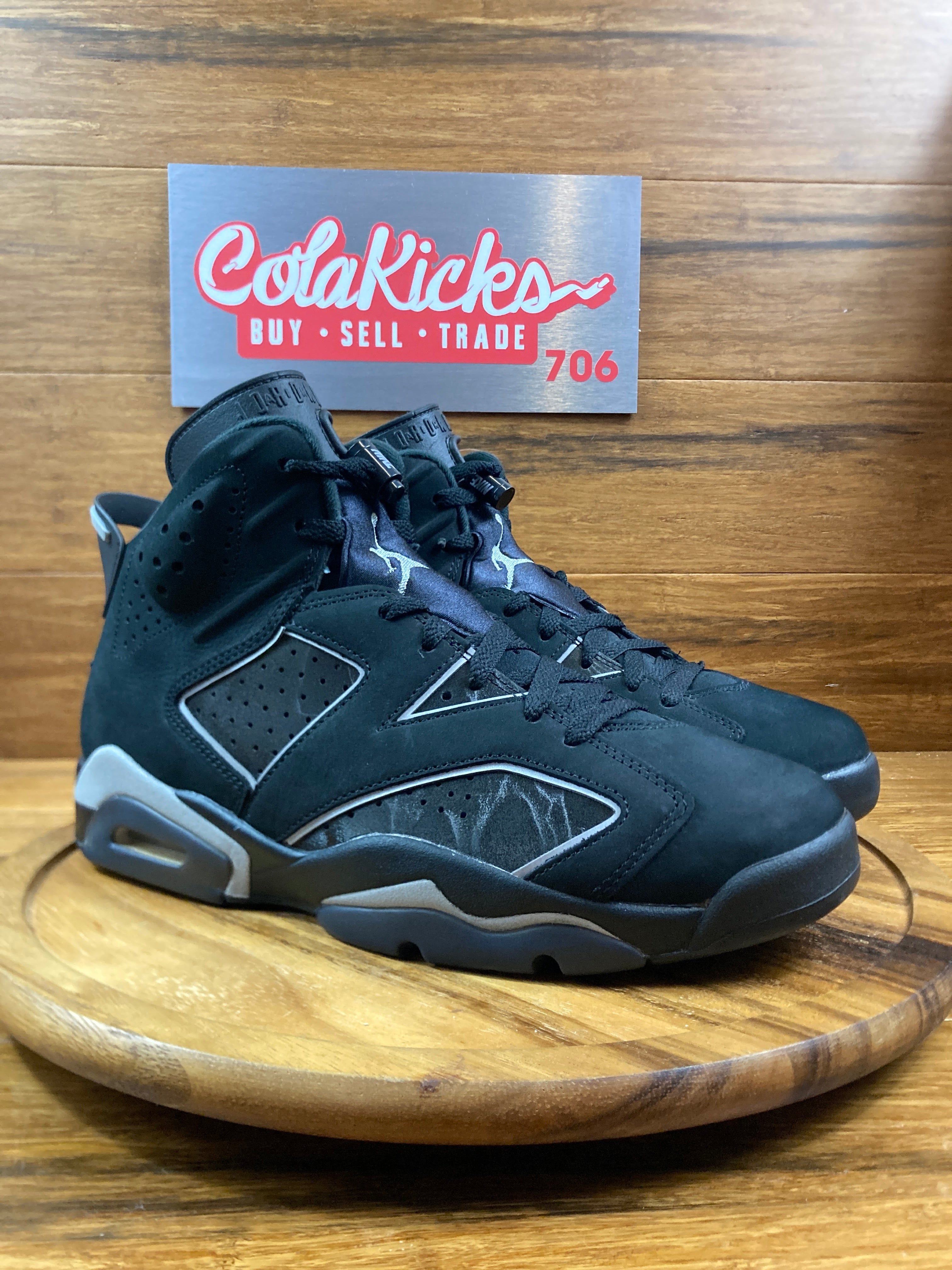 Jordan 6 Retro Cap and Gown