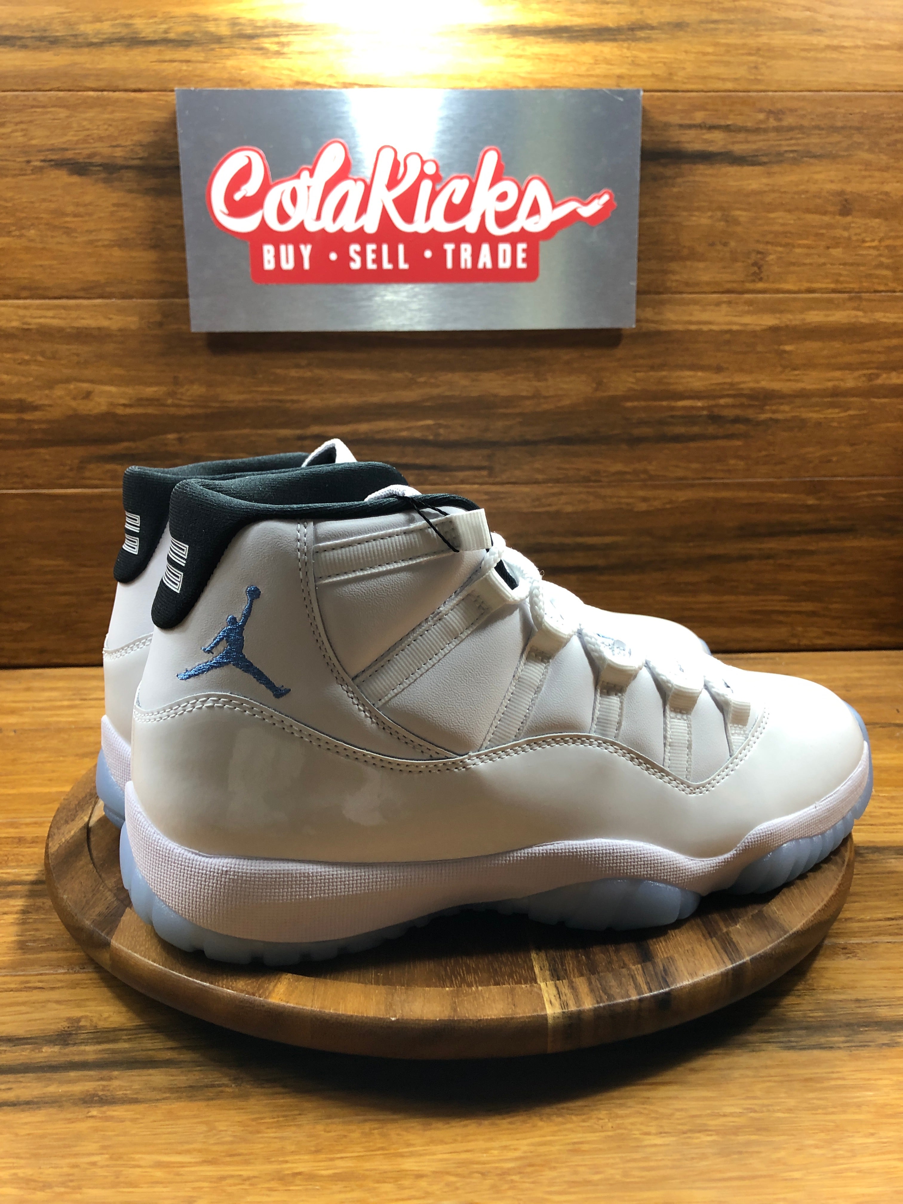 Jordan 11 Retro Legend Blue (2024)