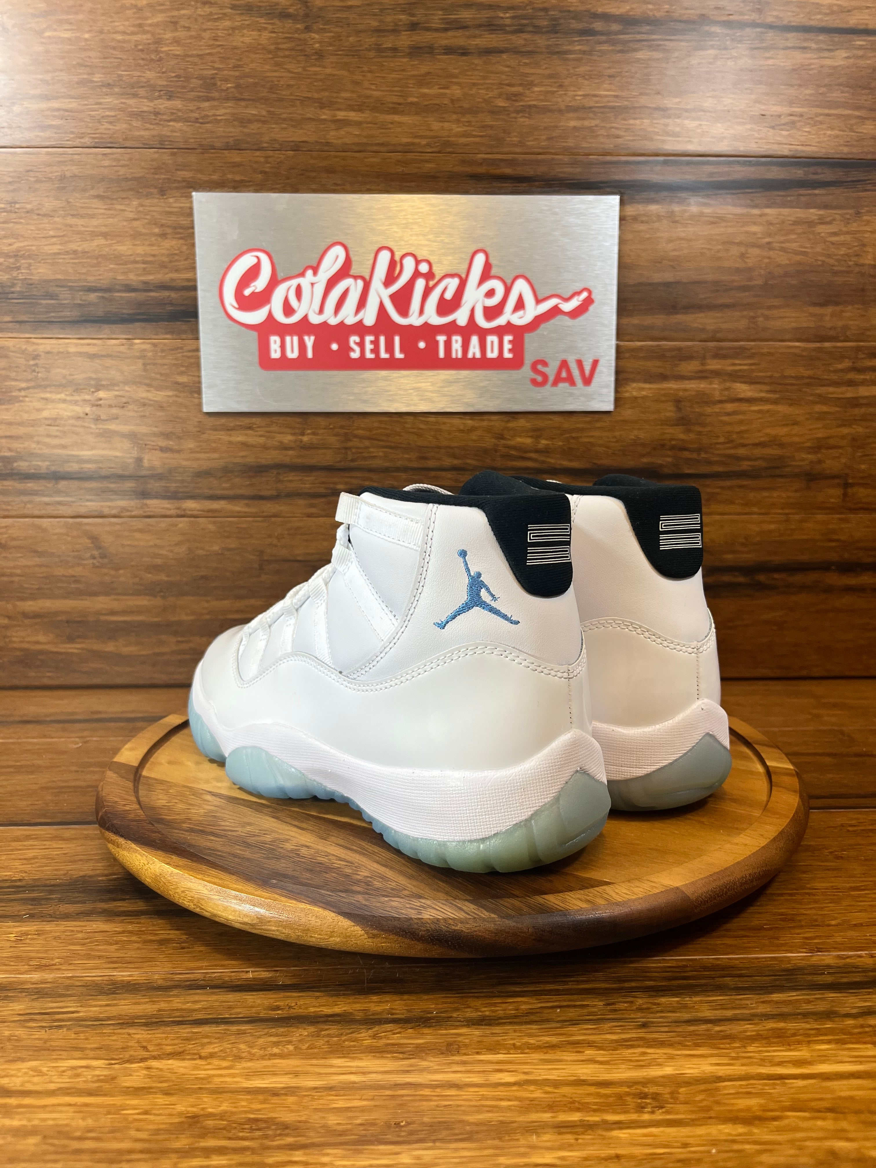 Jordan 11 Retro Legend Blue (2024)