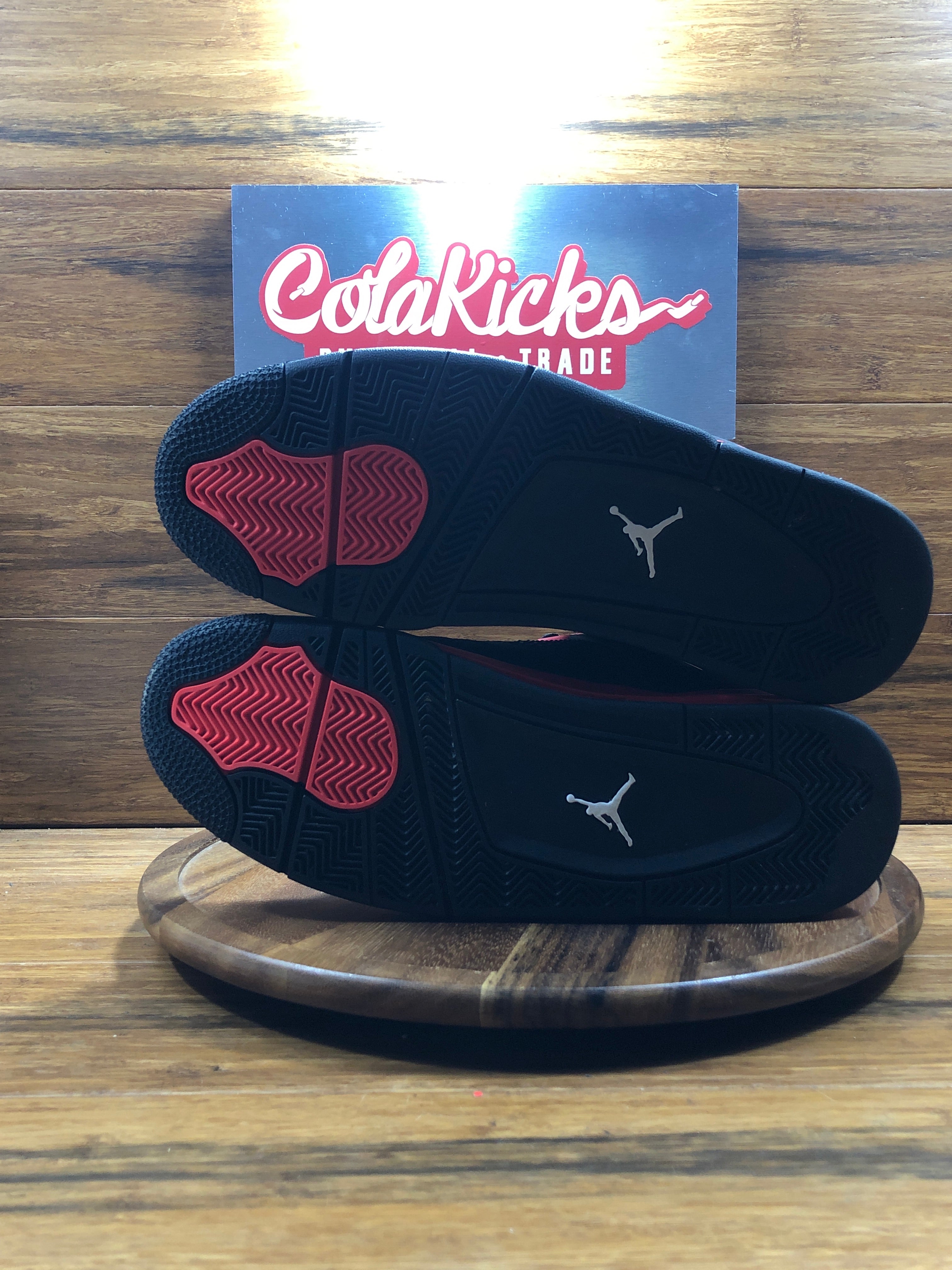 Jordan 4 Retro Red Thunder
