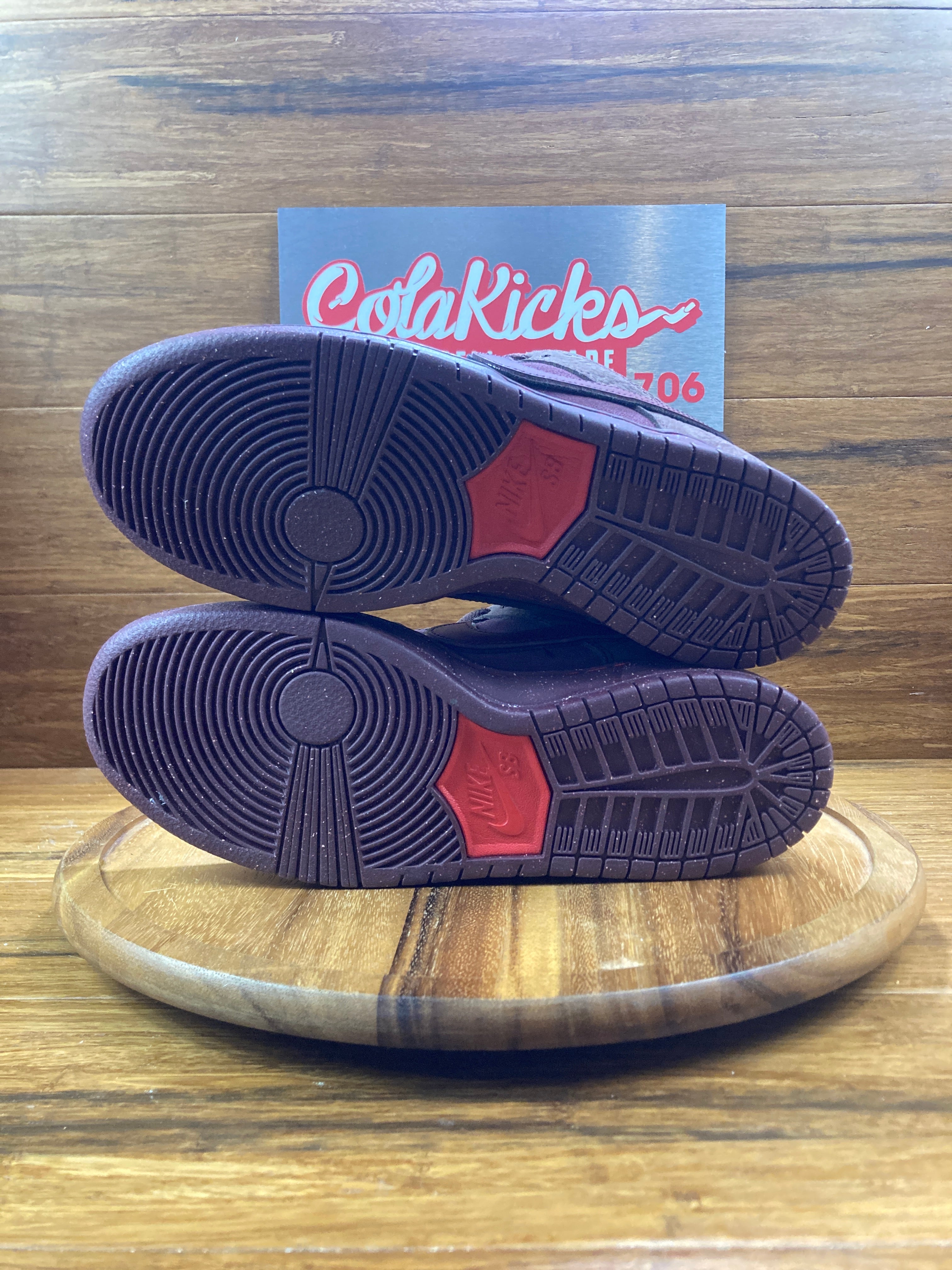 Nike SB Dunk Low City of Love Burgundy Crush