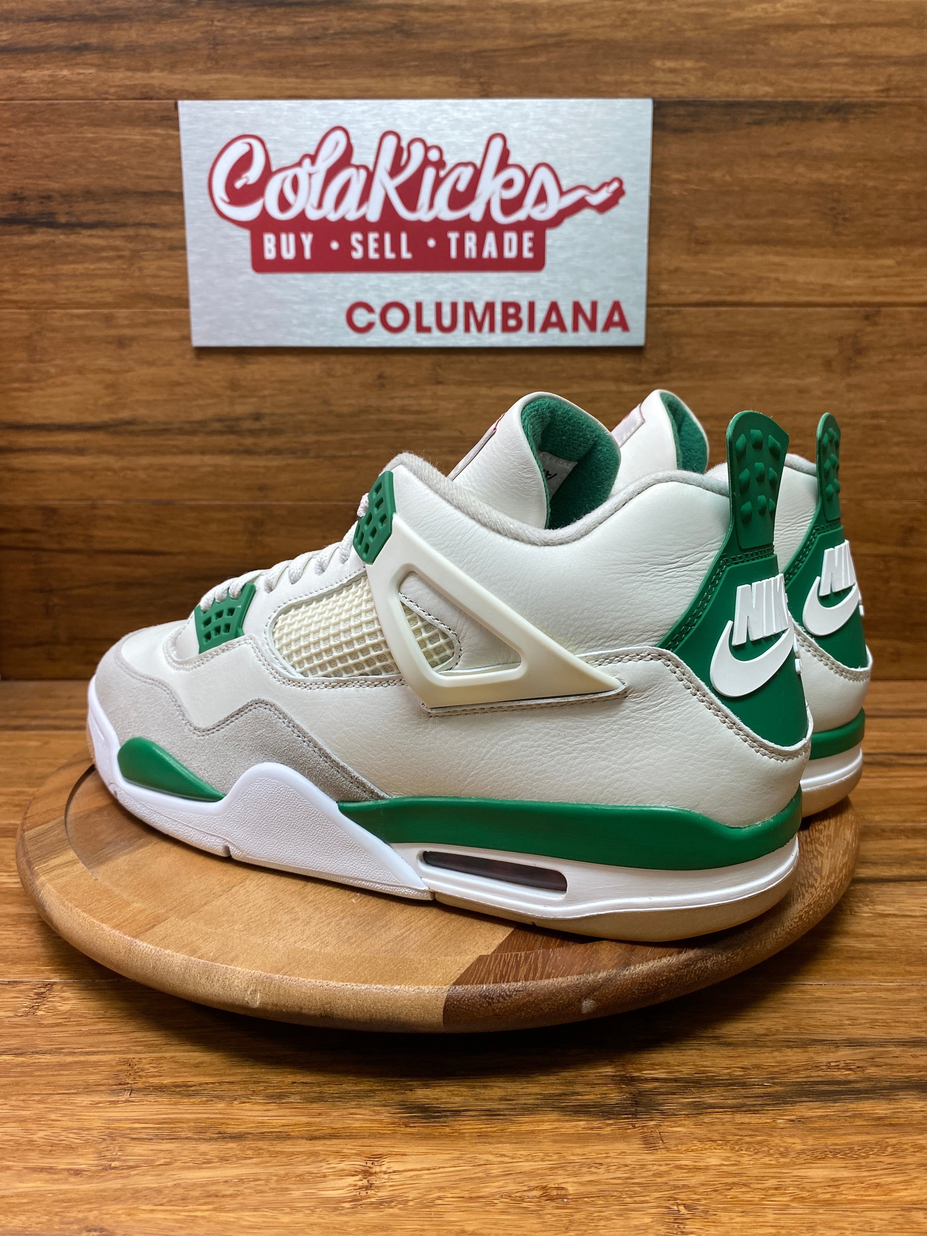 Jordan 4 Retro SB Pine Green