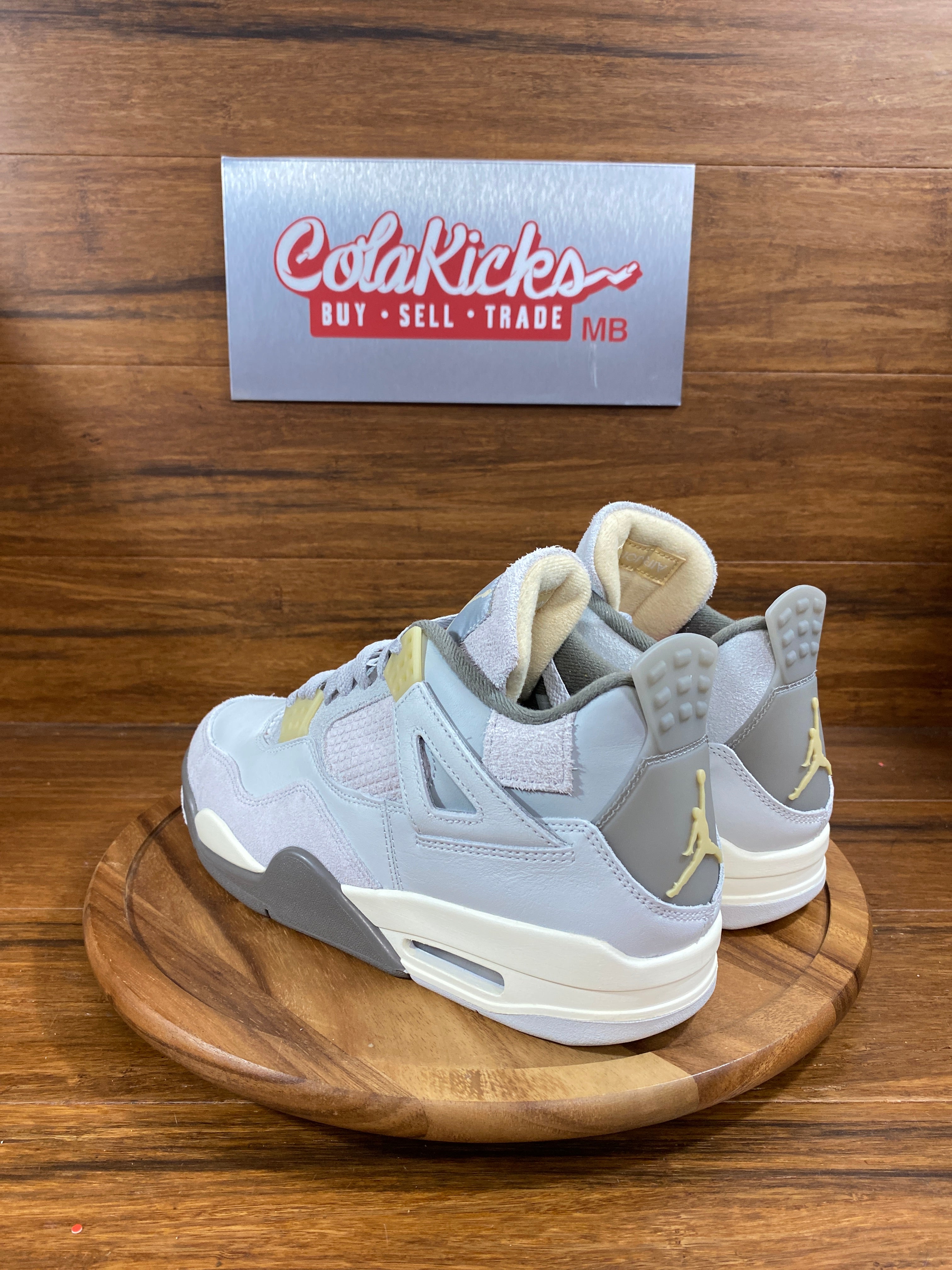 Jordan 4 Retro SE Craft Photon Dust