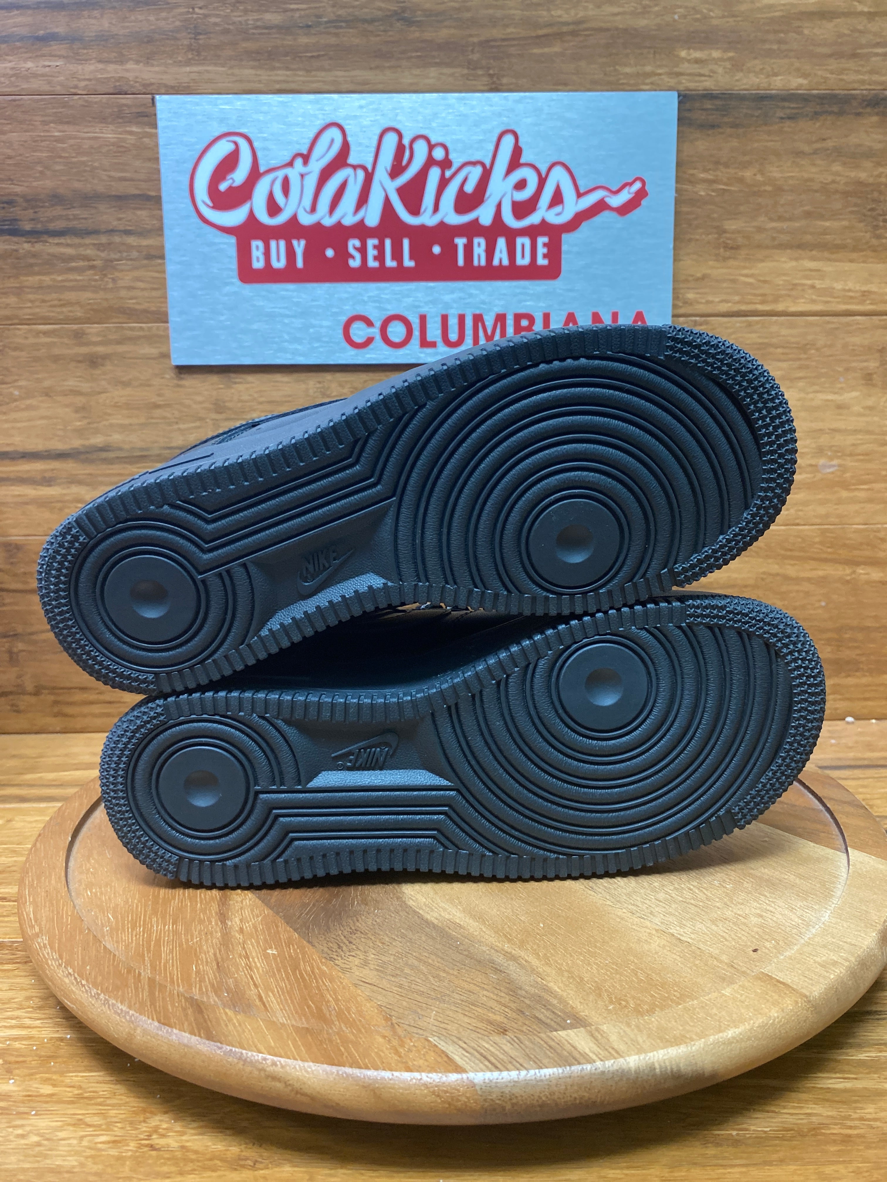 Nike Air Force 1 Low Supreme Black