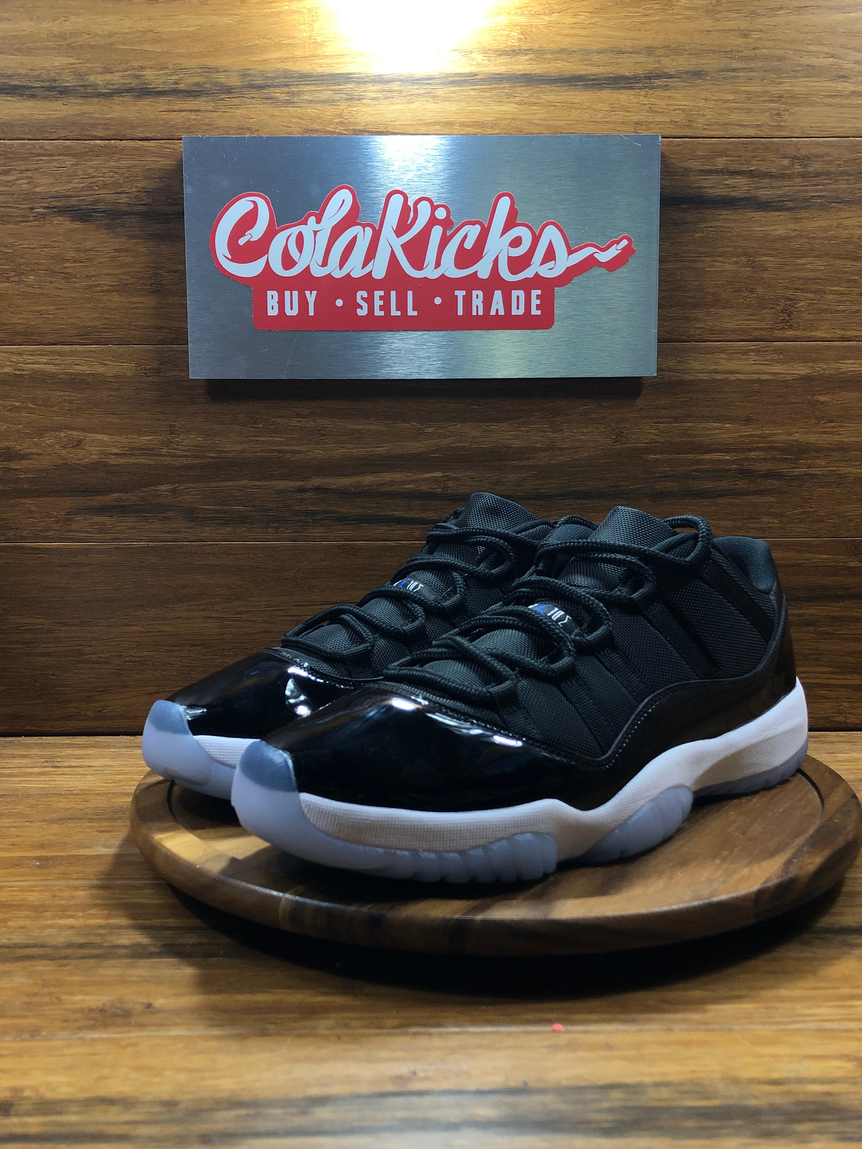 Jordan 11 Retro Low Space Jam