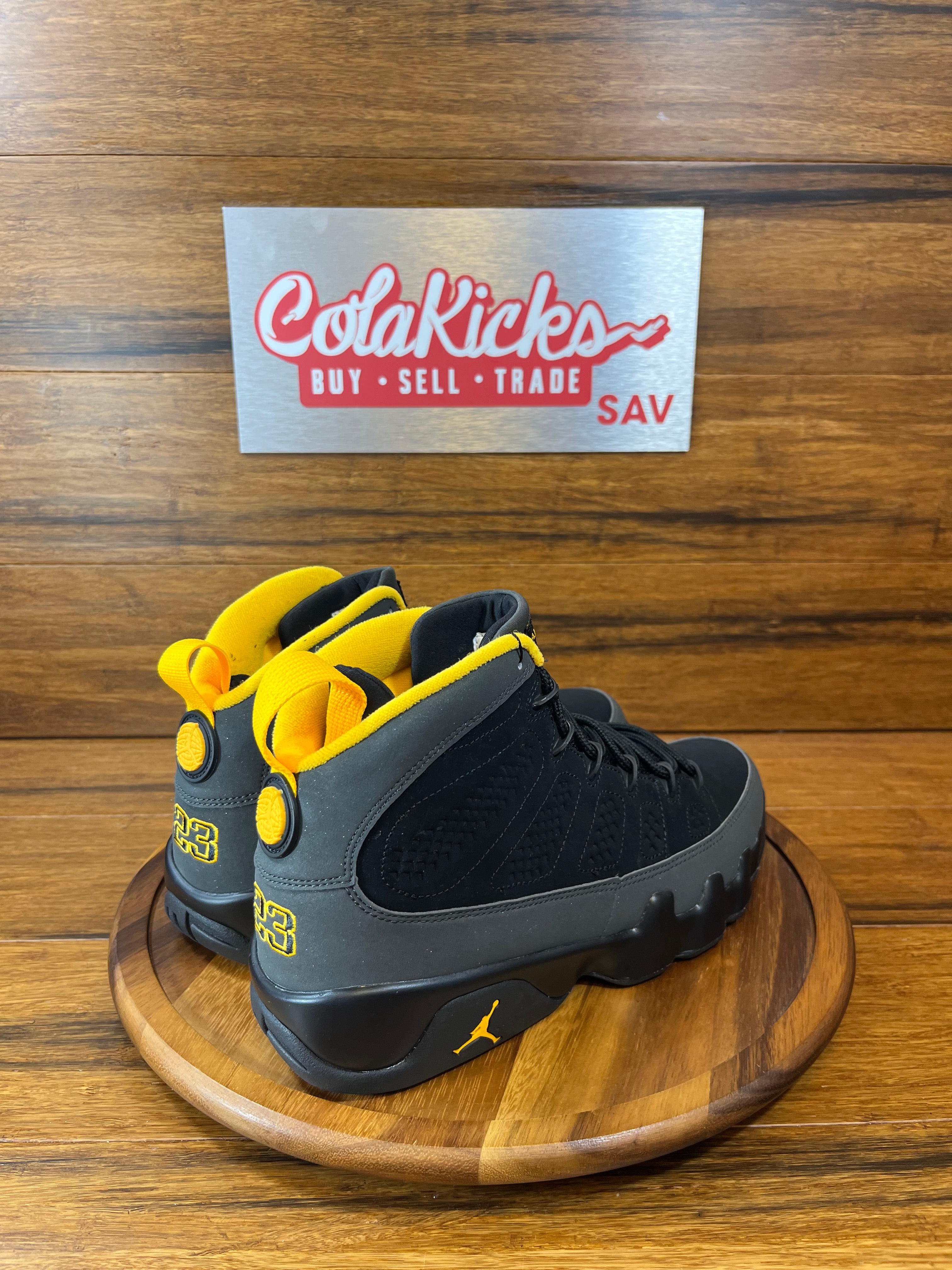 Jordan 9 Retro Dark Charcoal University Gold