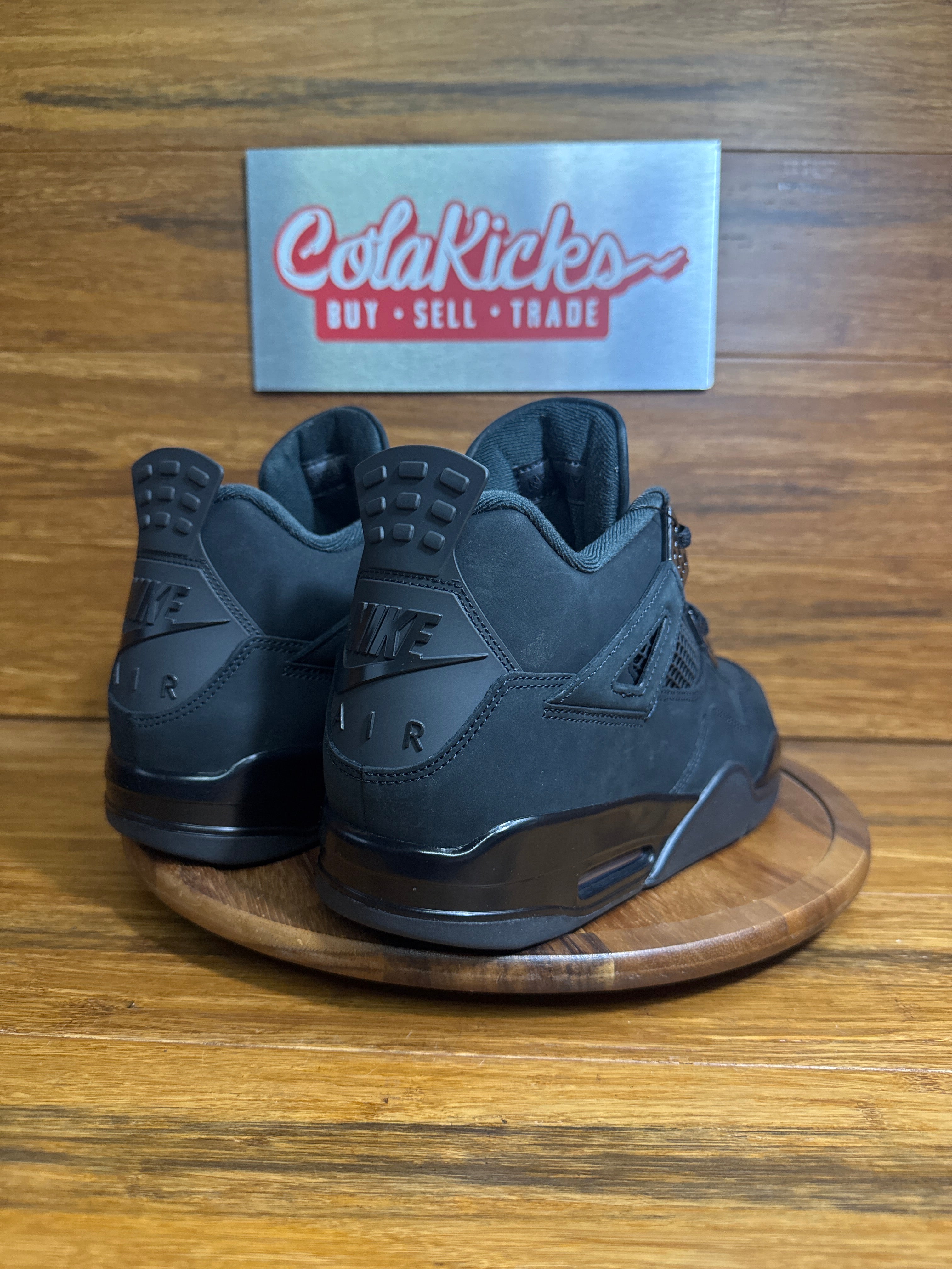 Jordan 4 Retro Black Cat (2025)