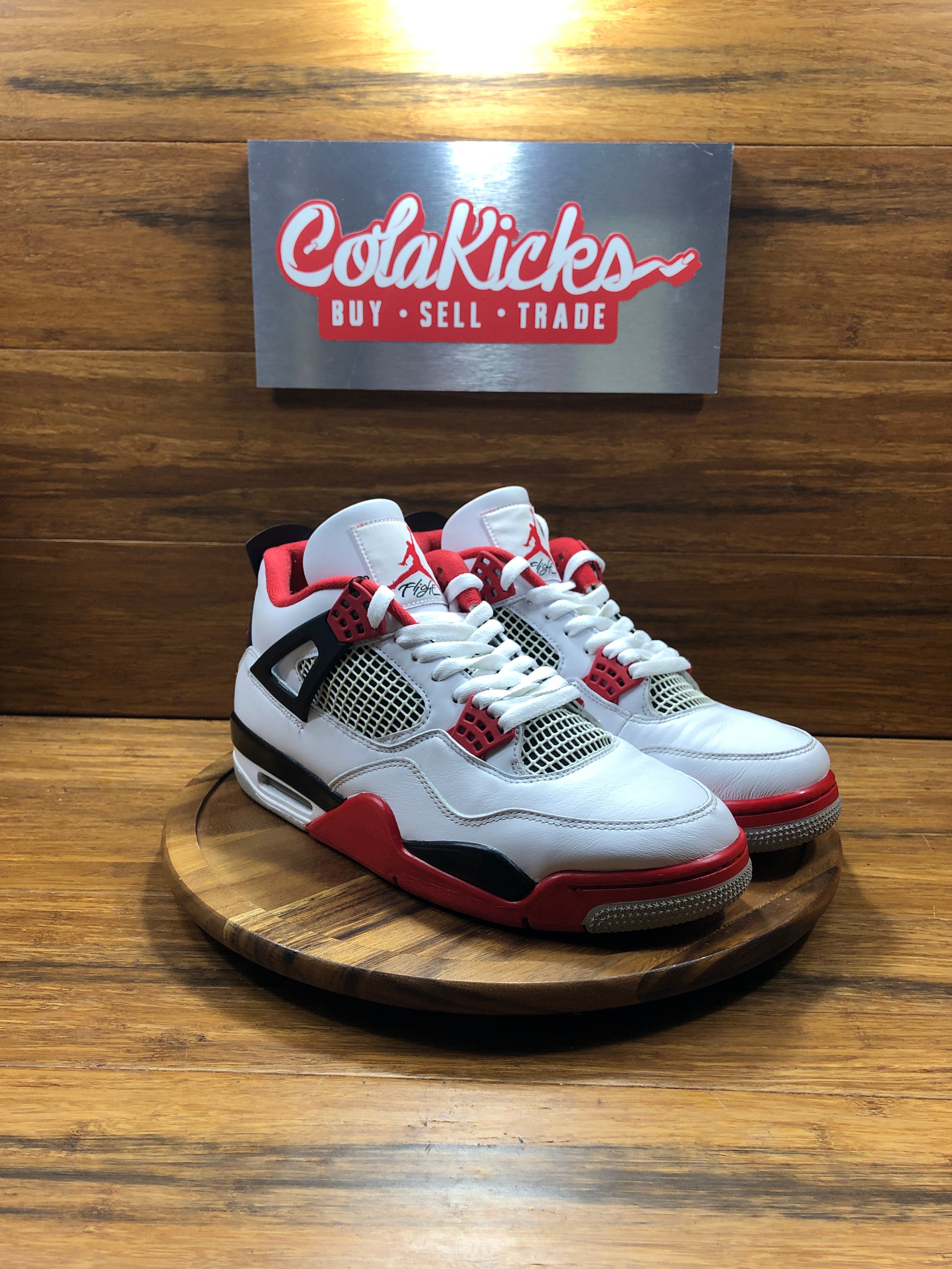 Jordan 4 Retro Fire Red (2020)