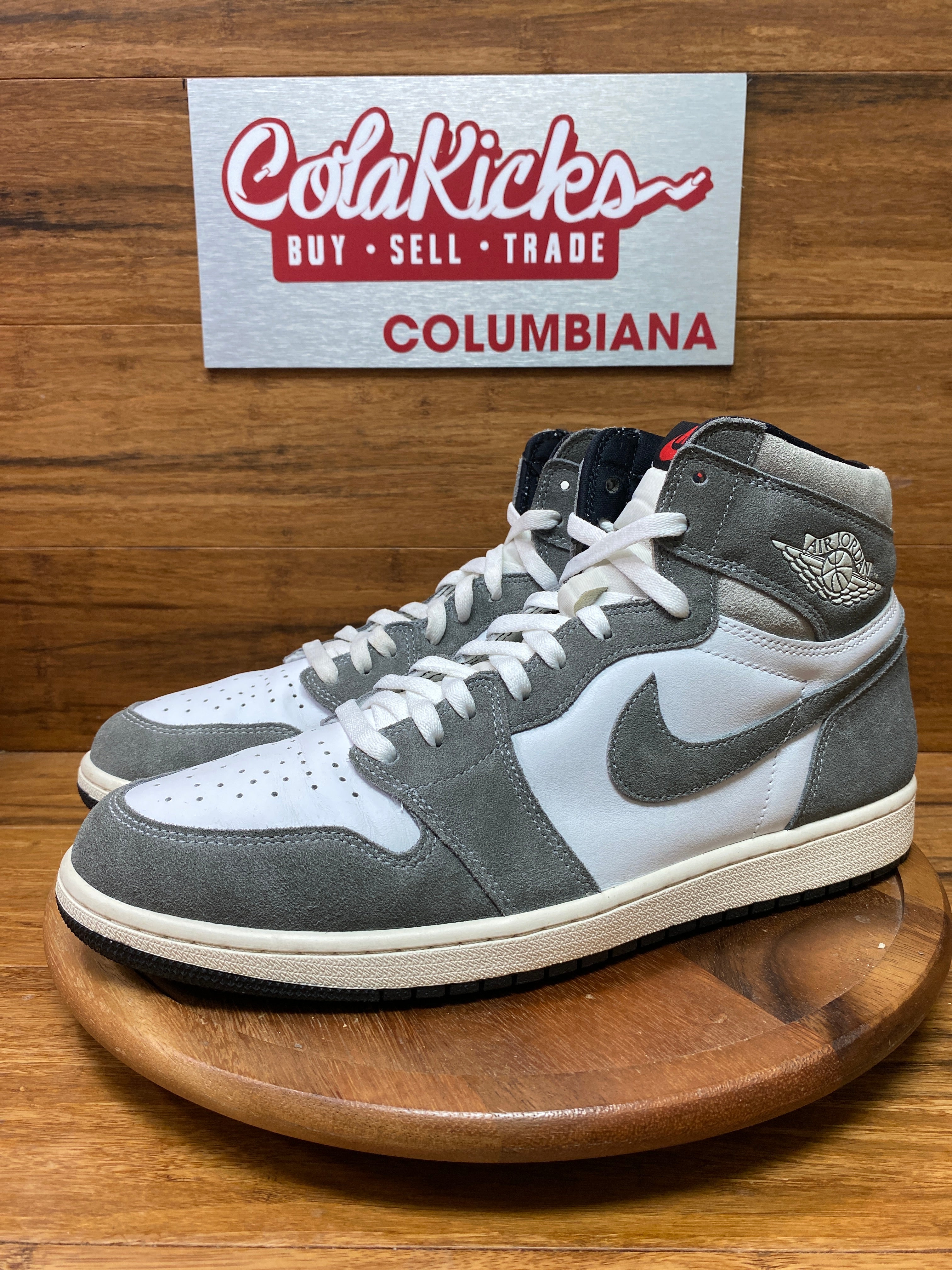 Jordan 1 Retro High OG Washed Black