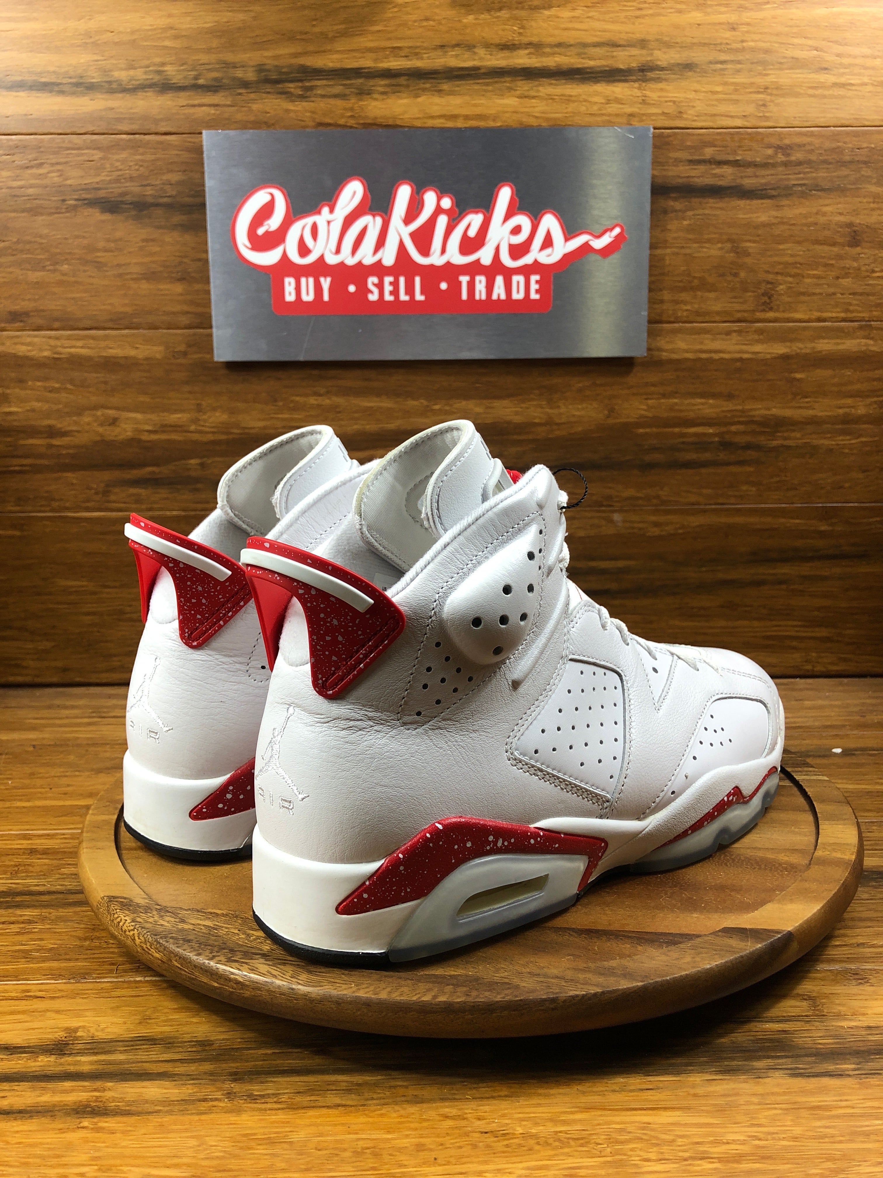 Jordan 6 Retro Red Oreo