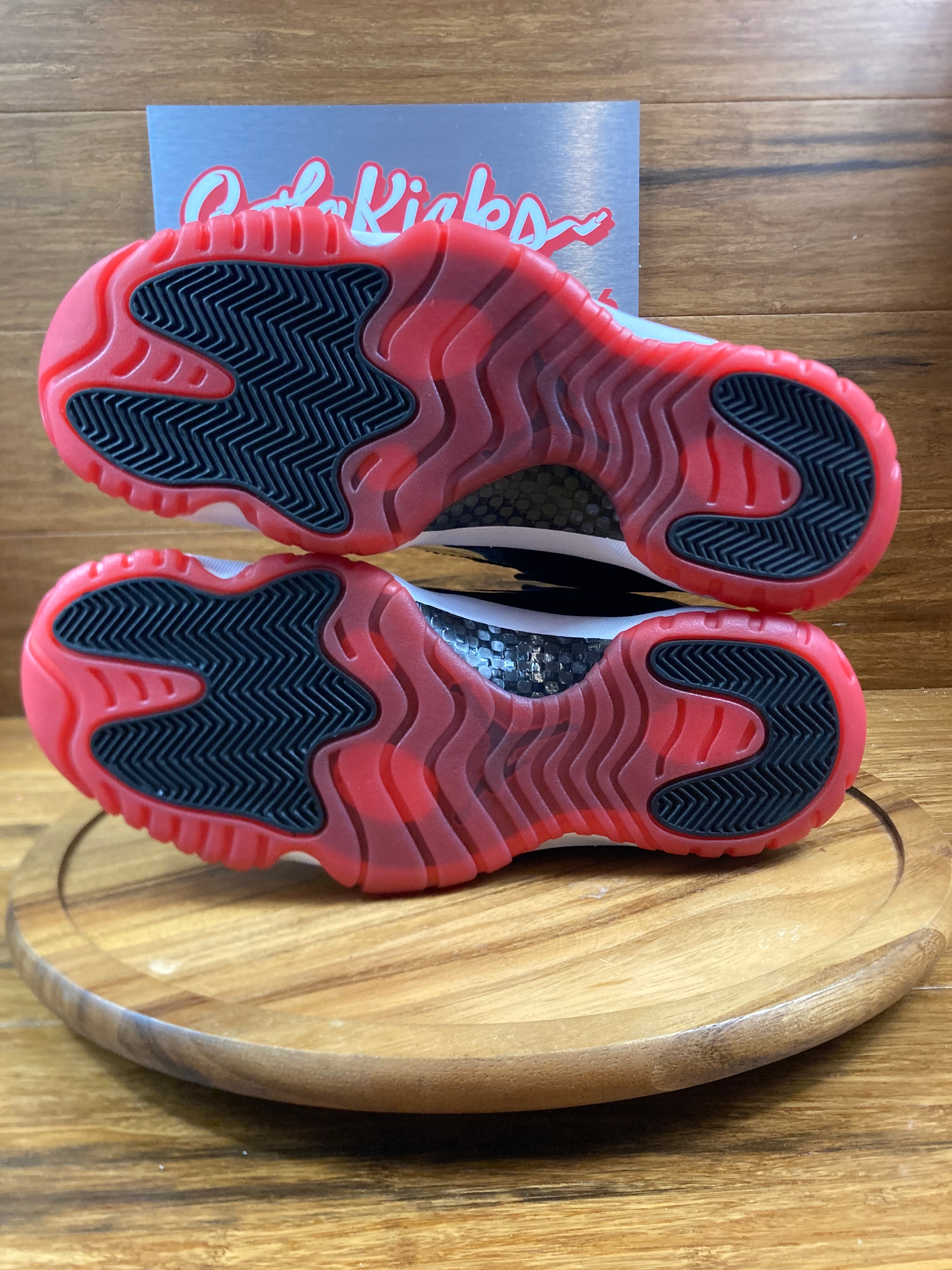 Jordan 11 Retro Low Bred (2025)