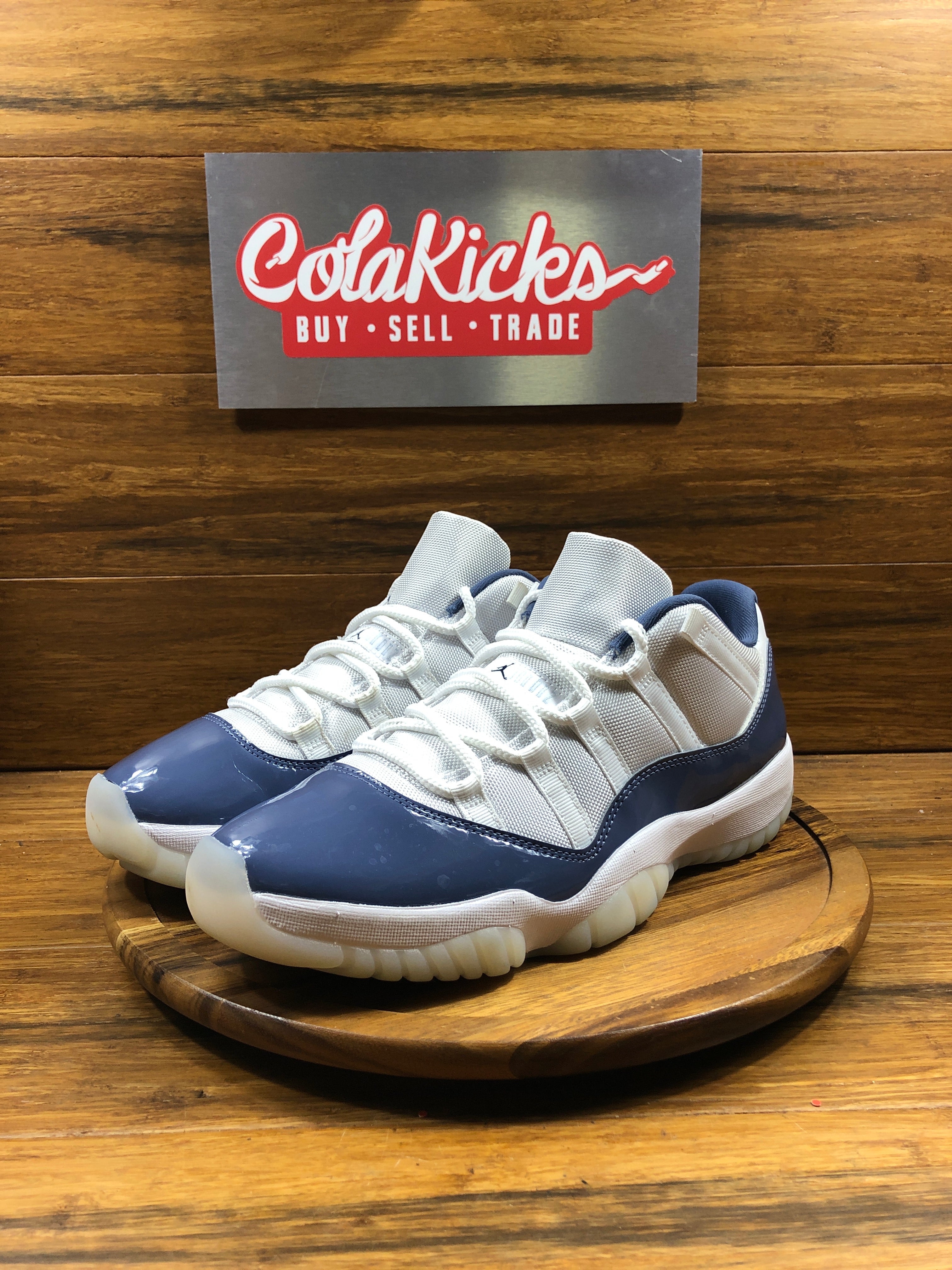 Jordan 11 Retro Low Diffused Blue