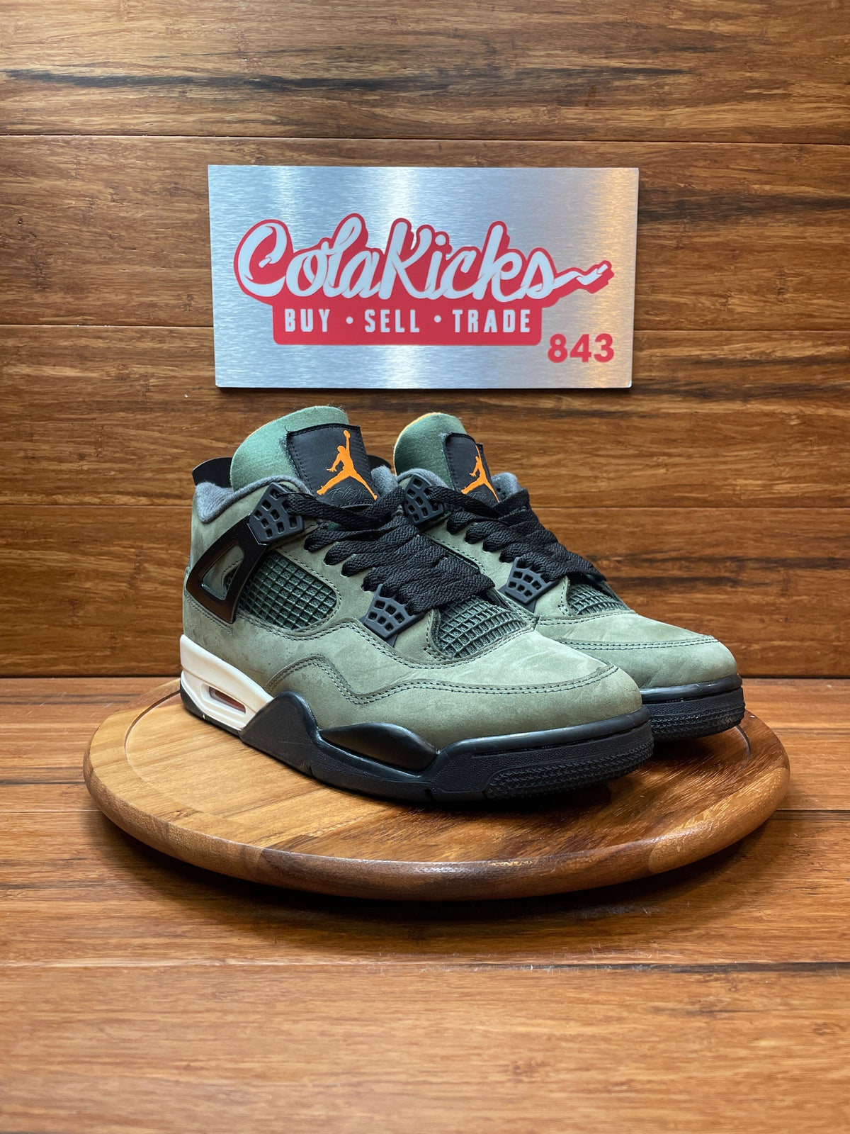 Jordan 4 Retro OG SP Undefeated (2025)