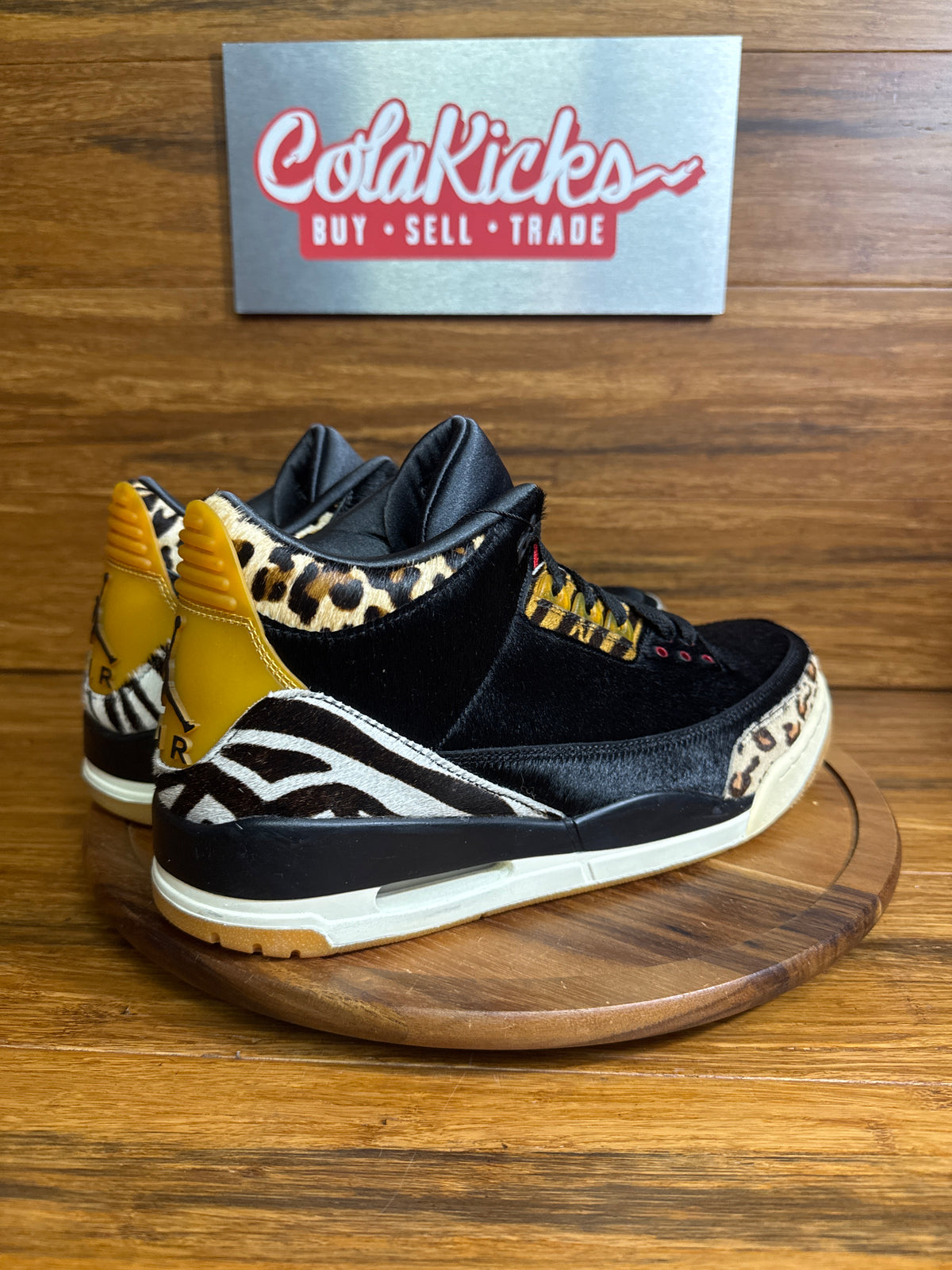 Jordan 3 Retro SE Animal Instinct