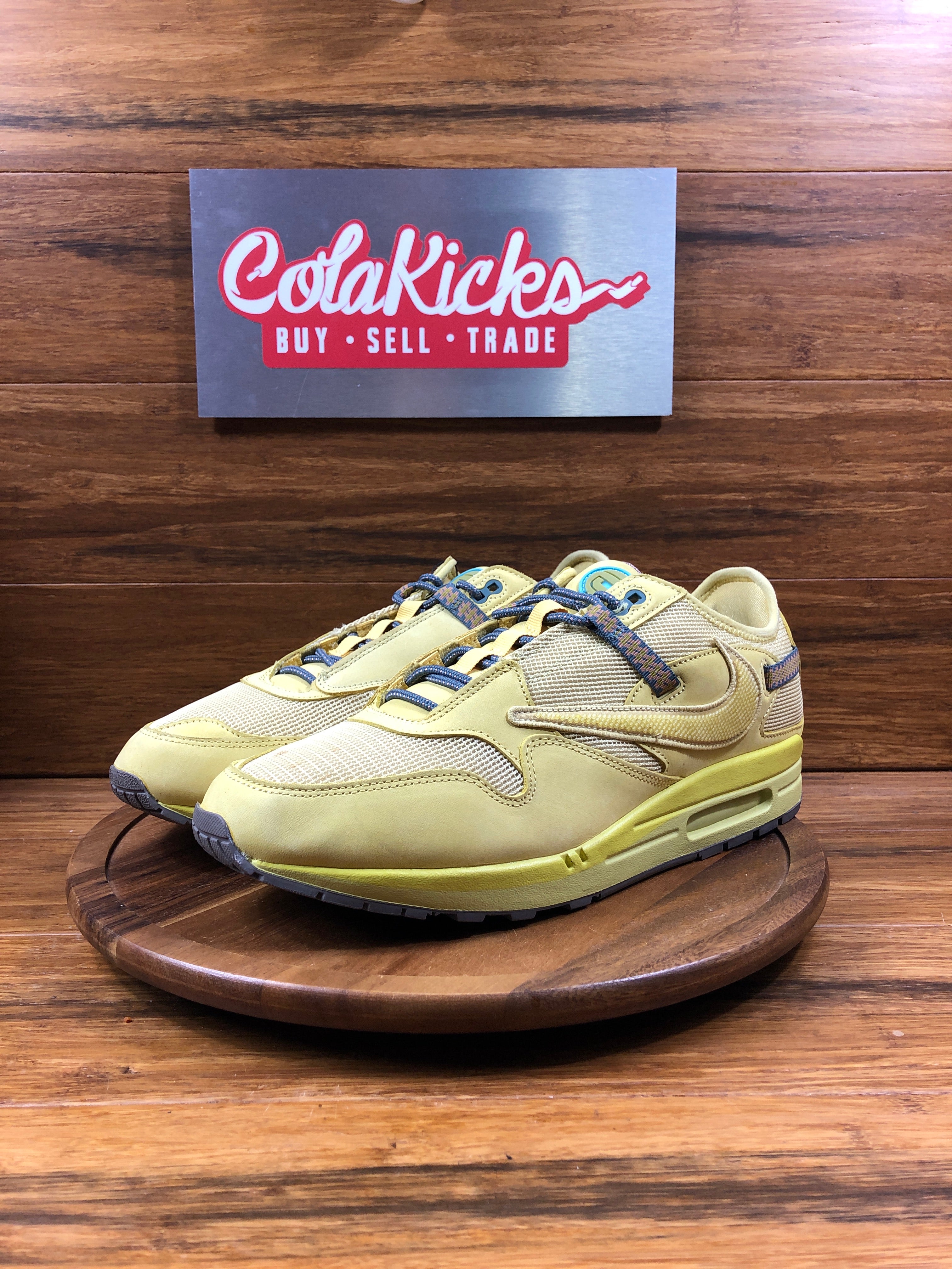 Nike Air Max 1 Travis Scott Cactus Jack Saturn Gold