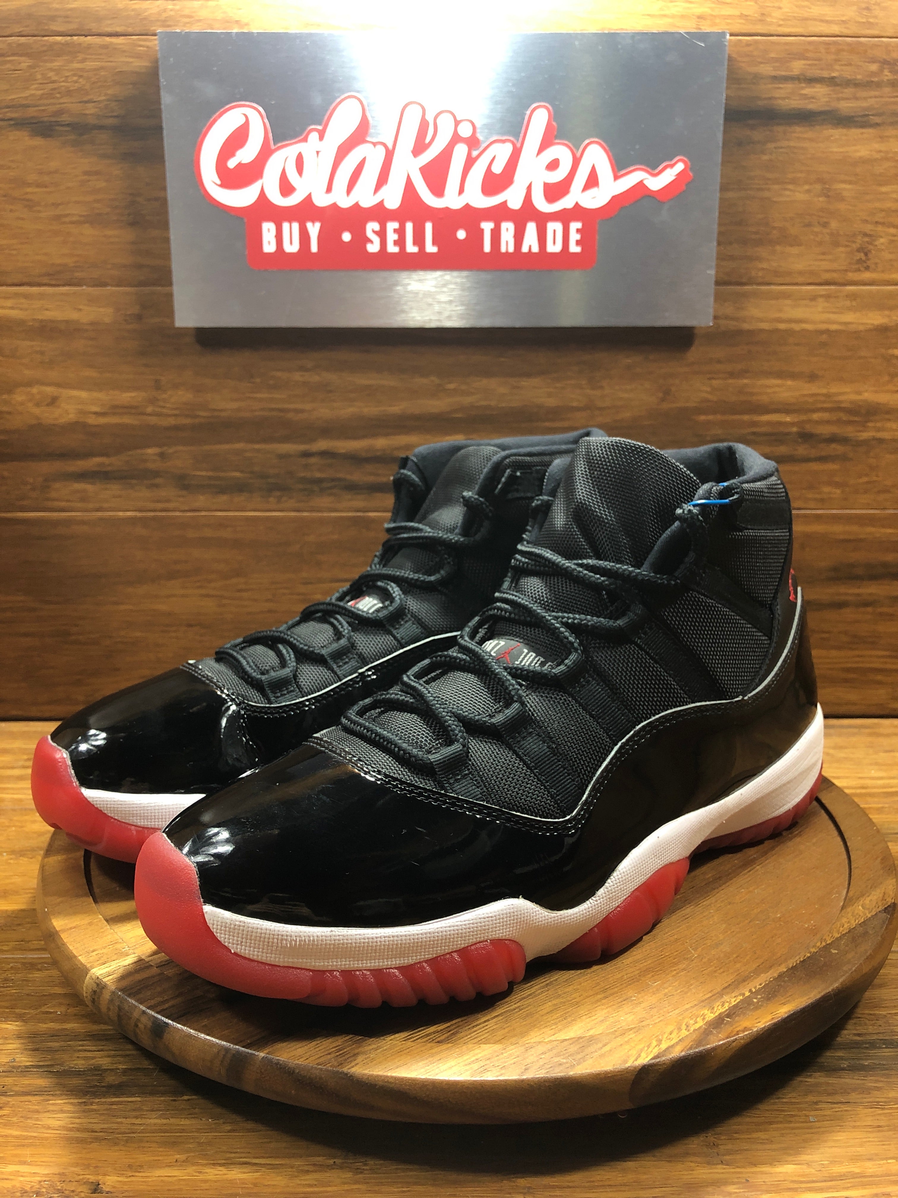 Jordan 11 Retro Playoffs Bred (2019)
