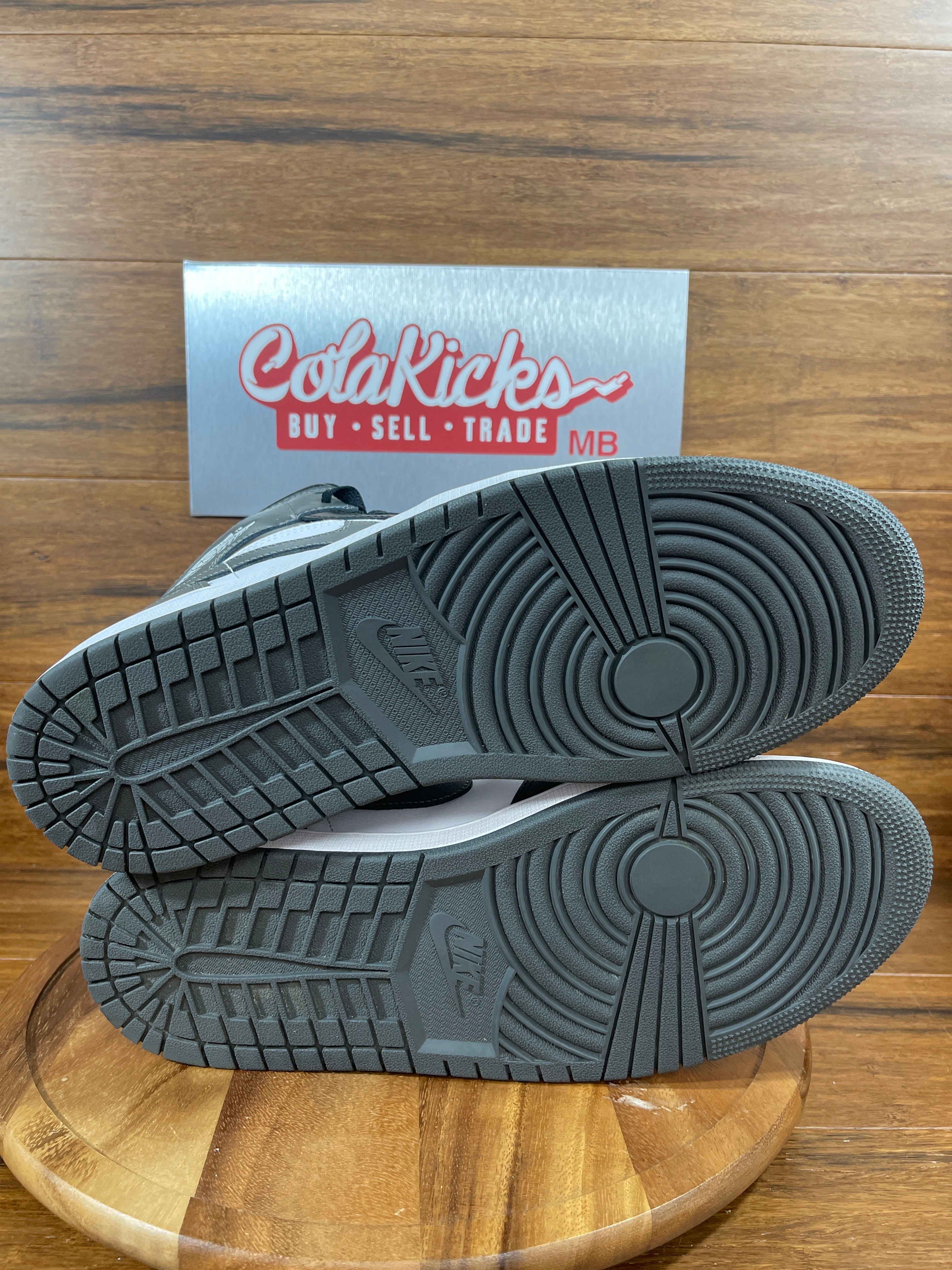 Jordan 1 Mid Black White Iron Grey