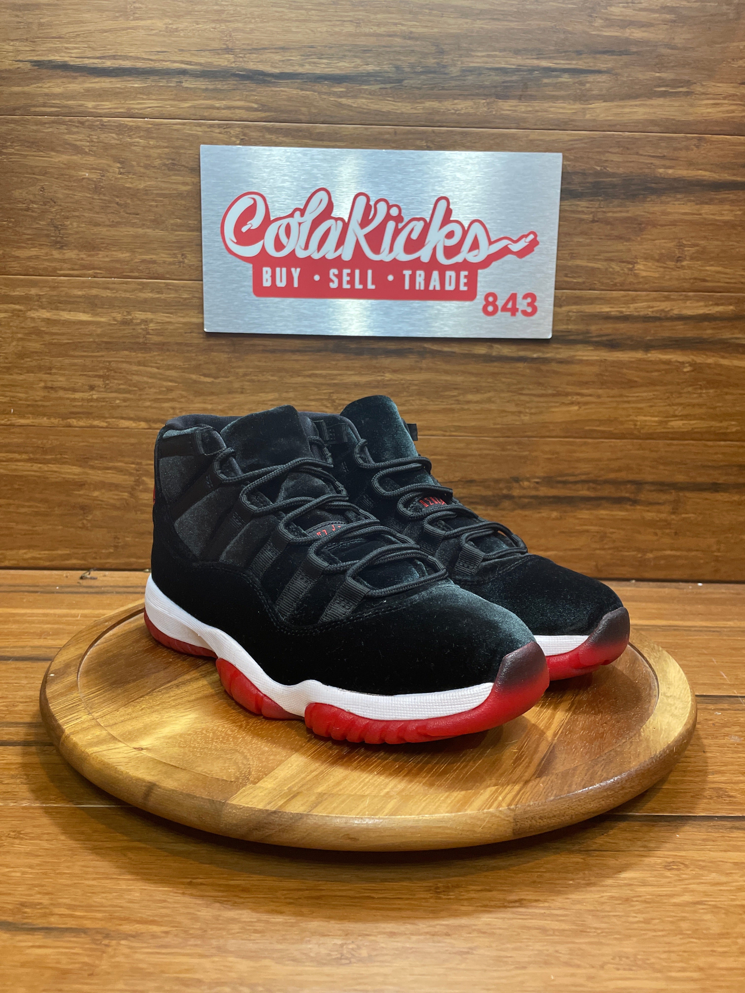 Jordan 11 Retro Bred Velvet (Women's)