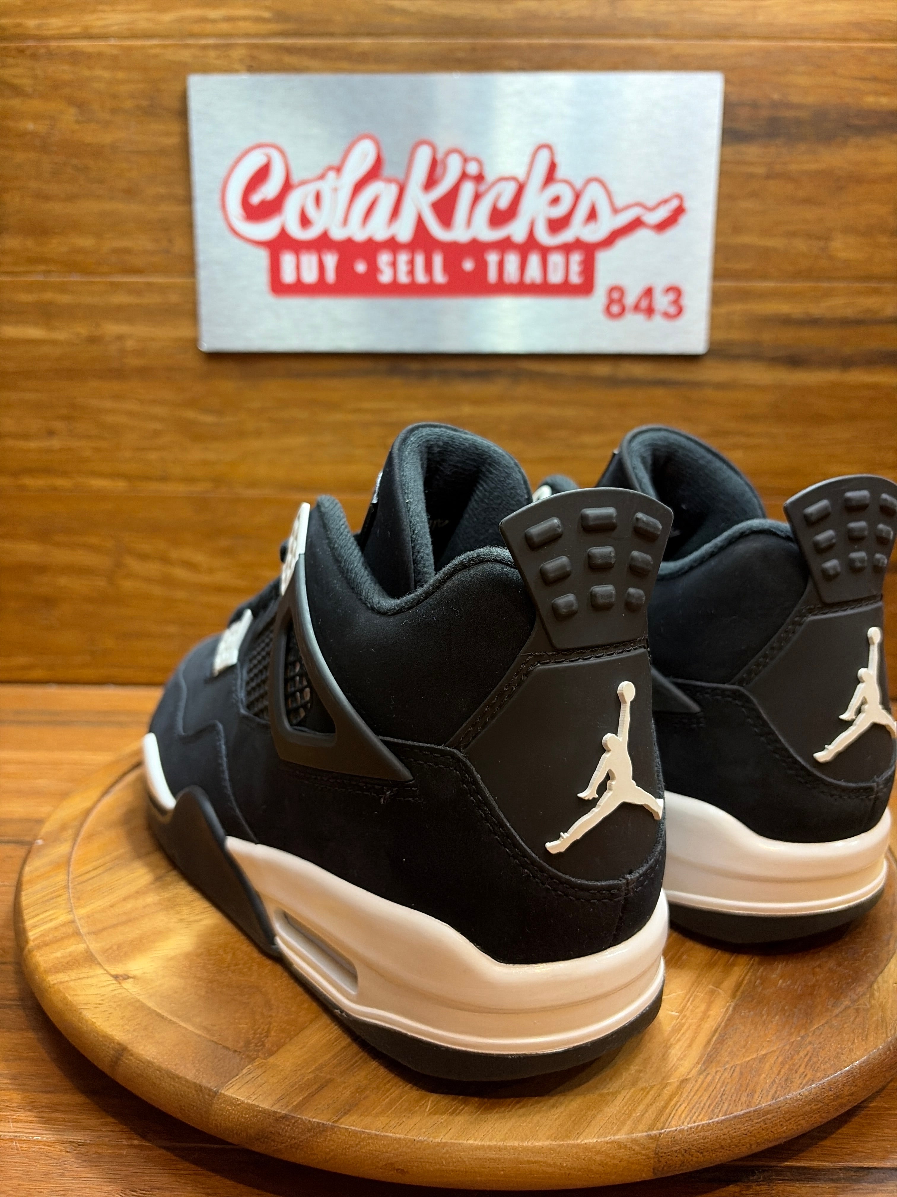 Jordan 4 Retro White Thunder