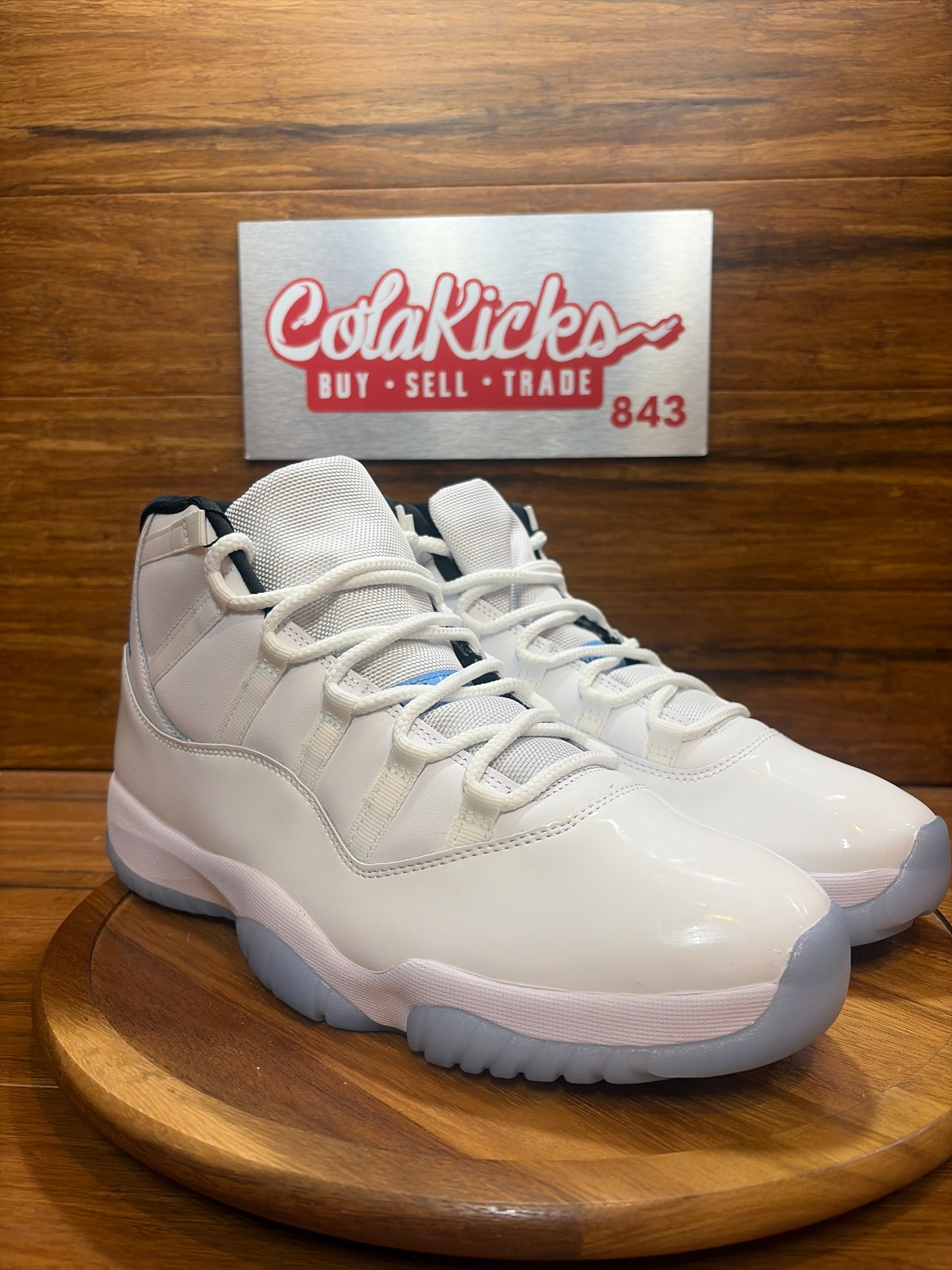 Jordan 11 Retro Legend Blue (2024)