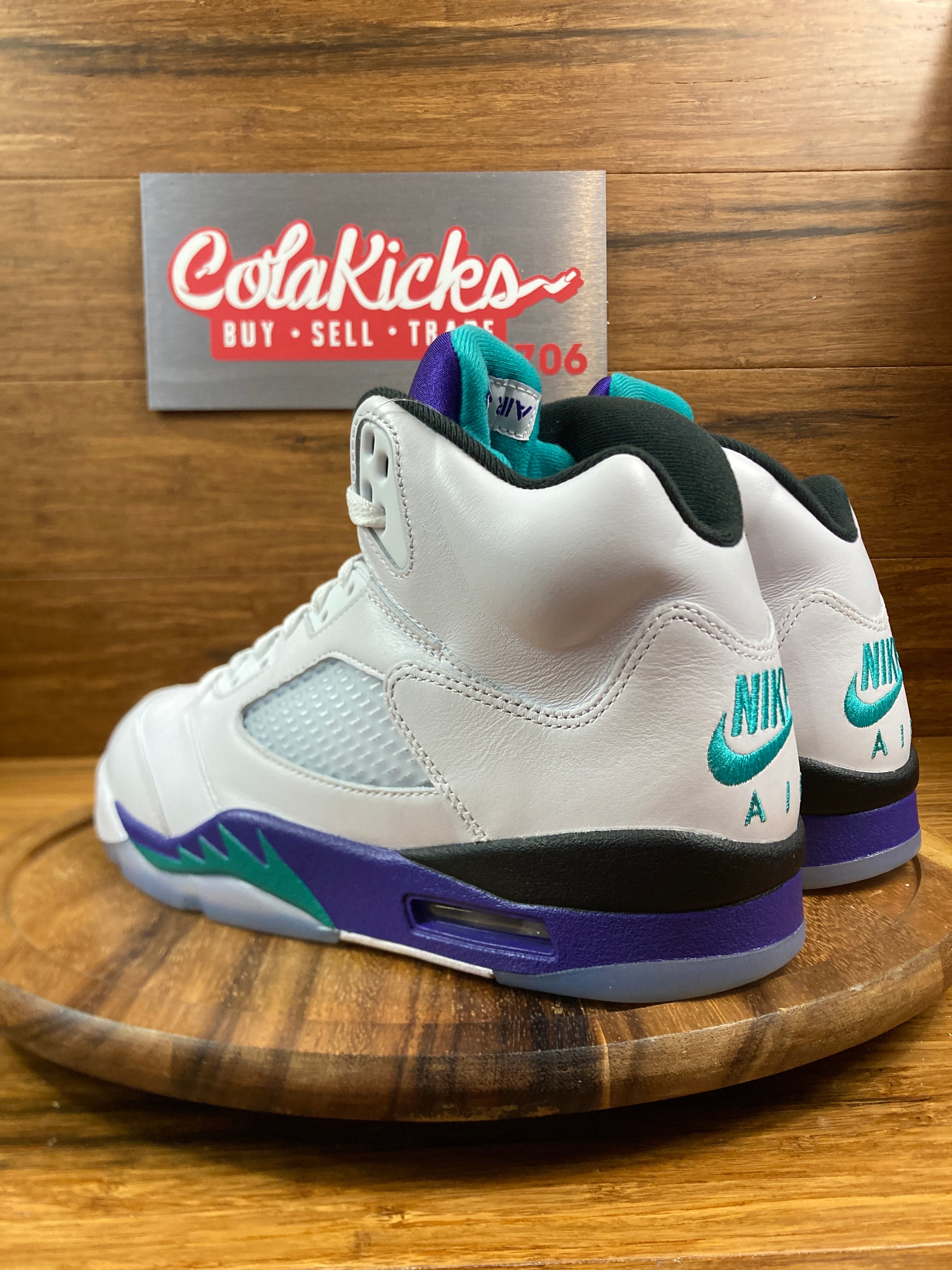 Jordan 5 Retro Grape (2025)