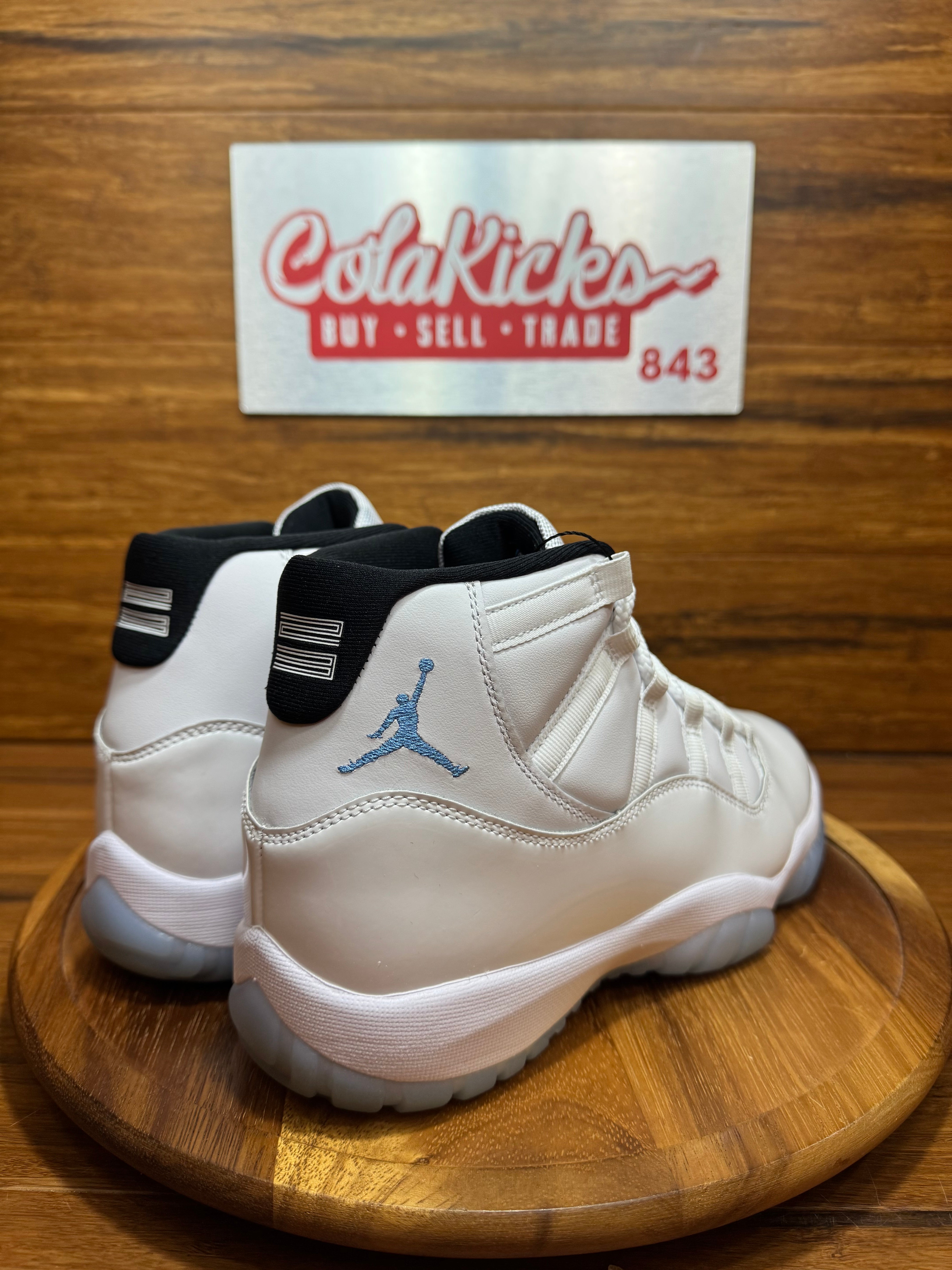 Jordan 11 Retro Legend Blue (2024)