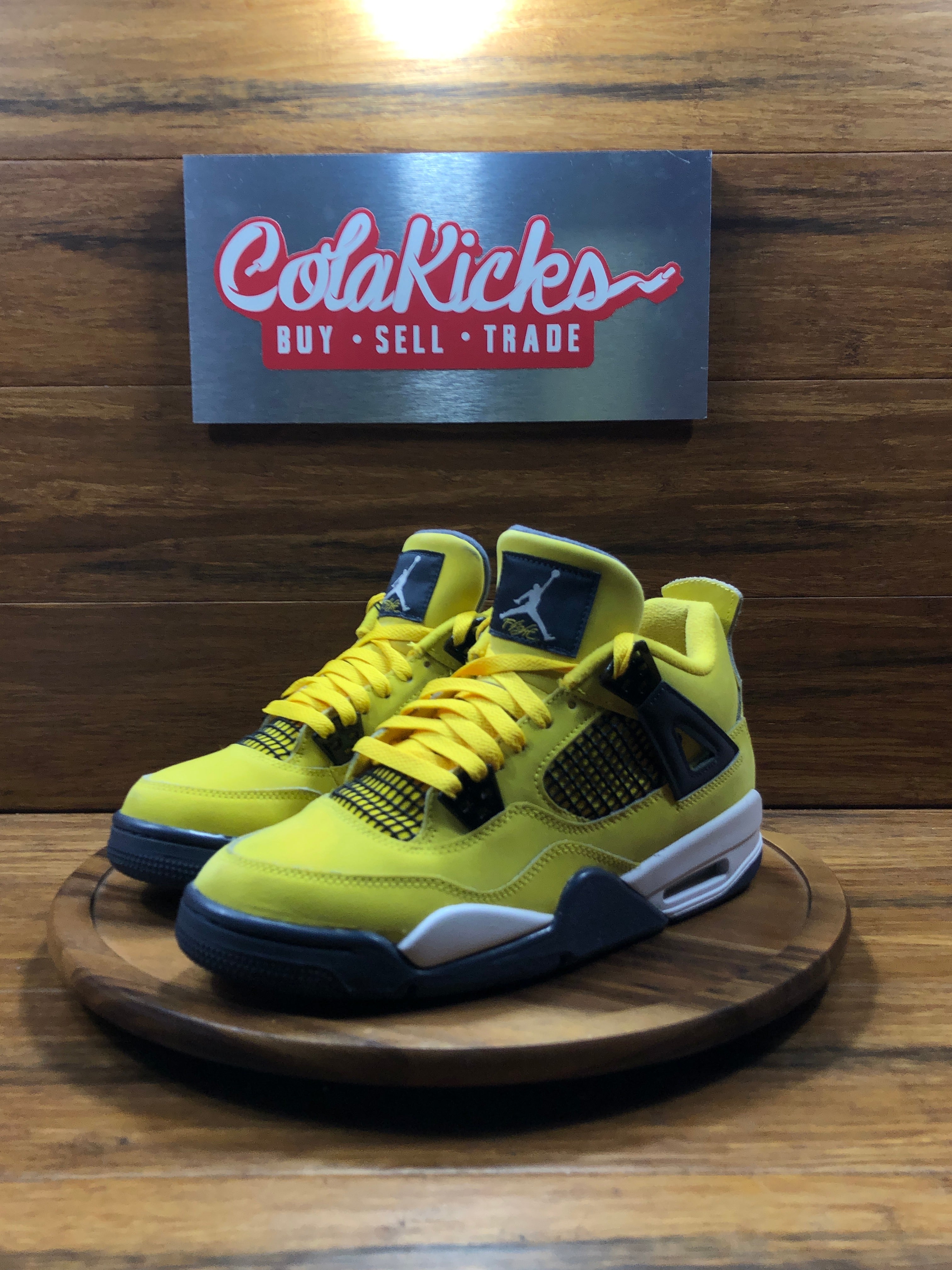 Jordan 4 Retro Lightning (2021) (GS)