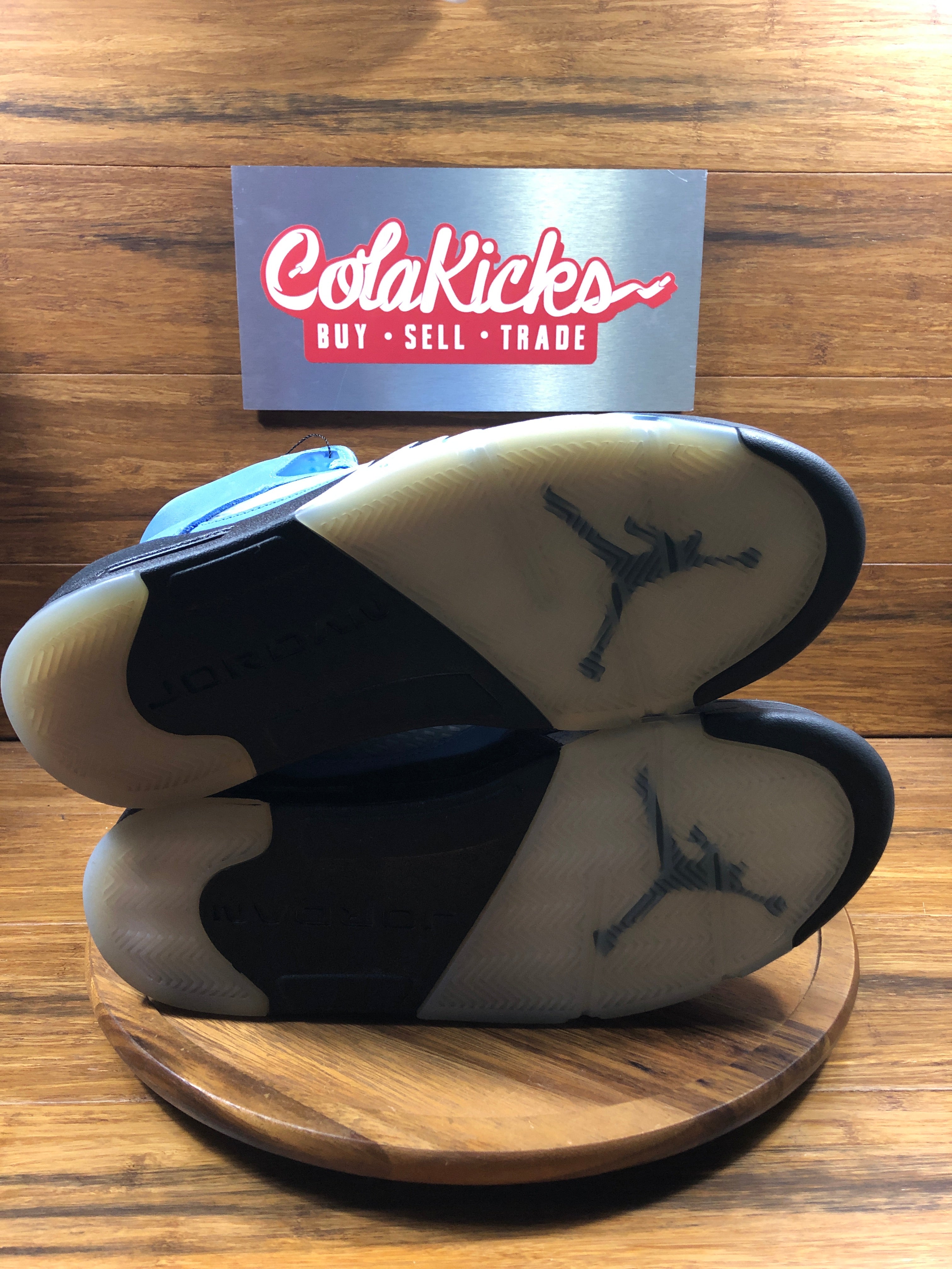 Jordan 5 Retro UNC University Blue